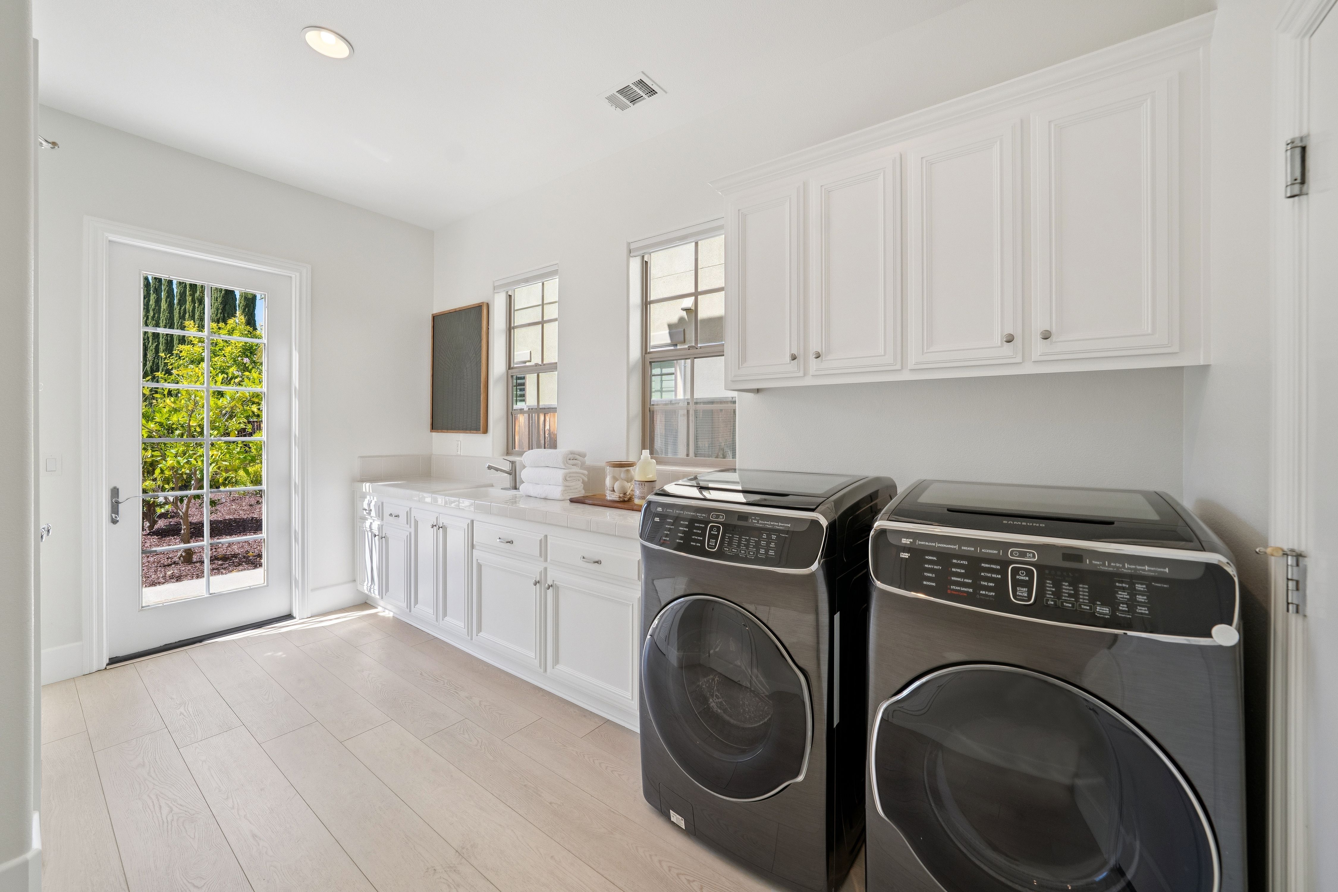  Elegant Almaden Valley Retreat With Scenic Foothill Views - 物件實景