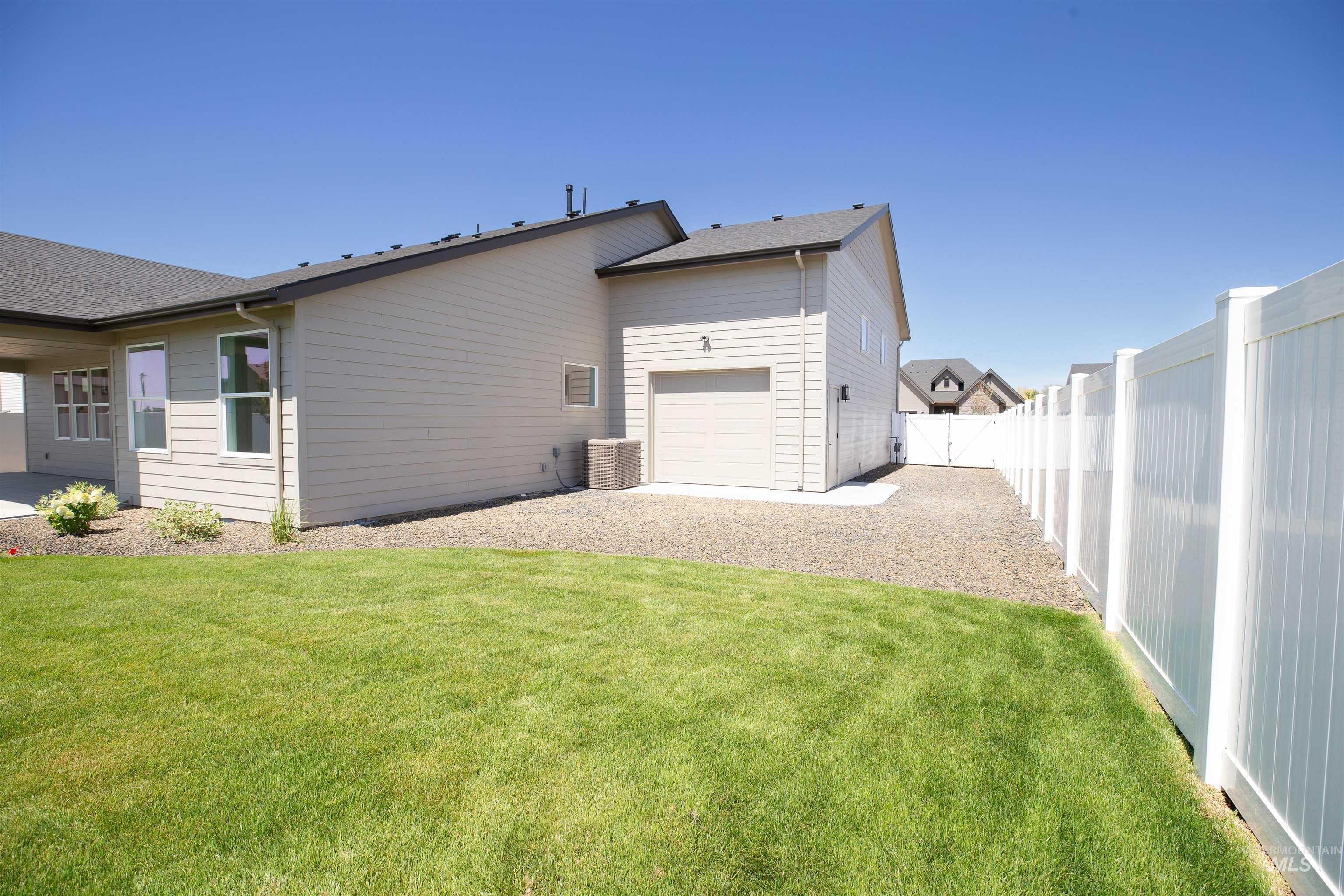 Meridian, Idaho, 83642, United States, 3 Bedrooms Bedrooms, ,3 BathroomsBathrooms,Residential,For Sale,1867465