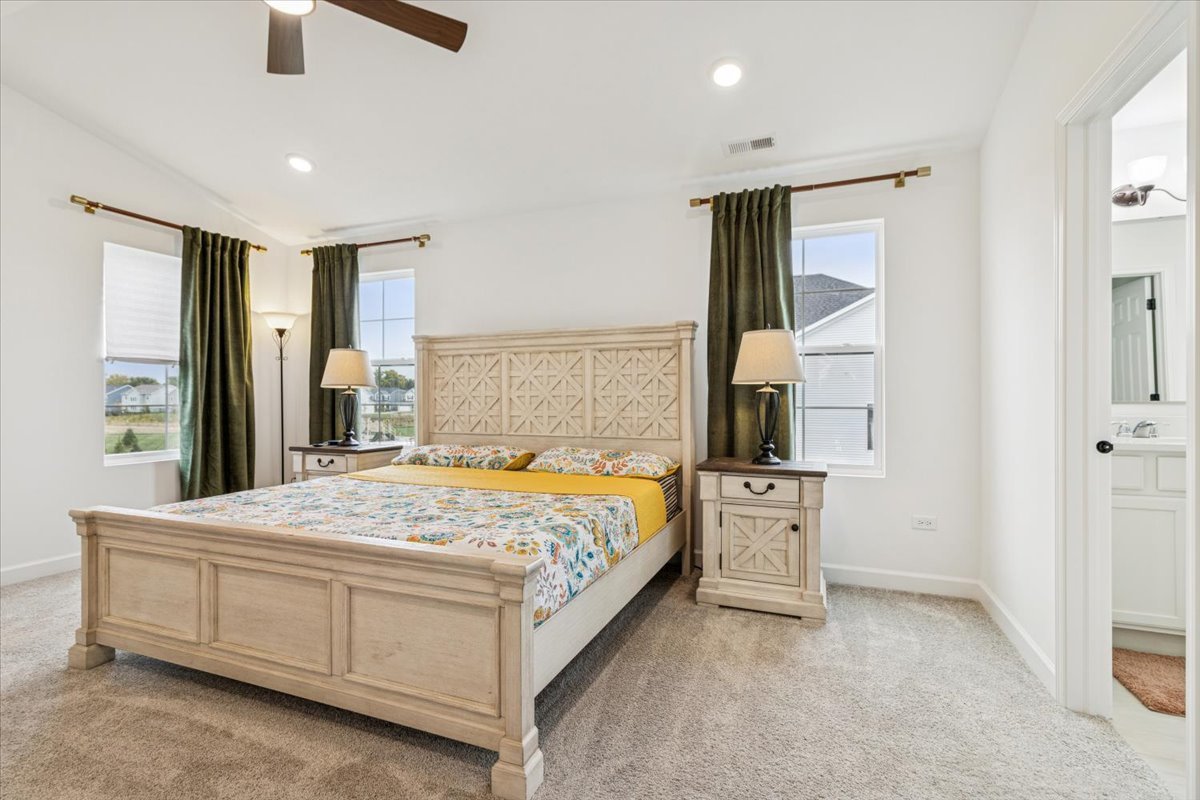 Plainfield, Illinois, 60544, United States, 3 Bedrooms Bedrooms, ,3 BathroomsBathrooms,Residential,For Sale,1967052