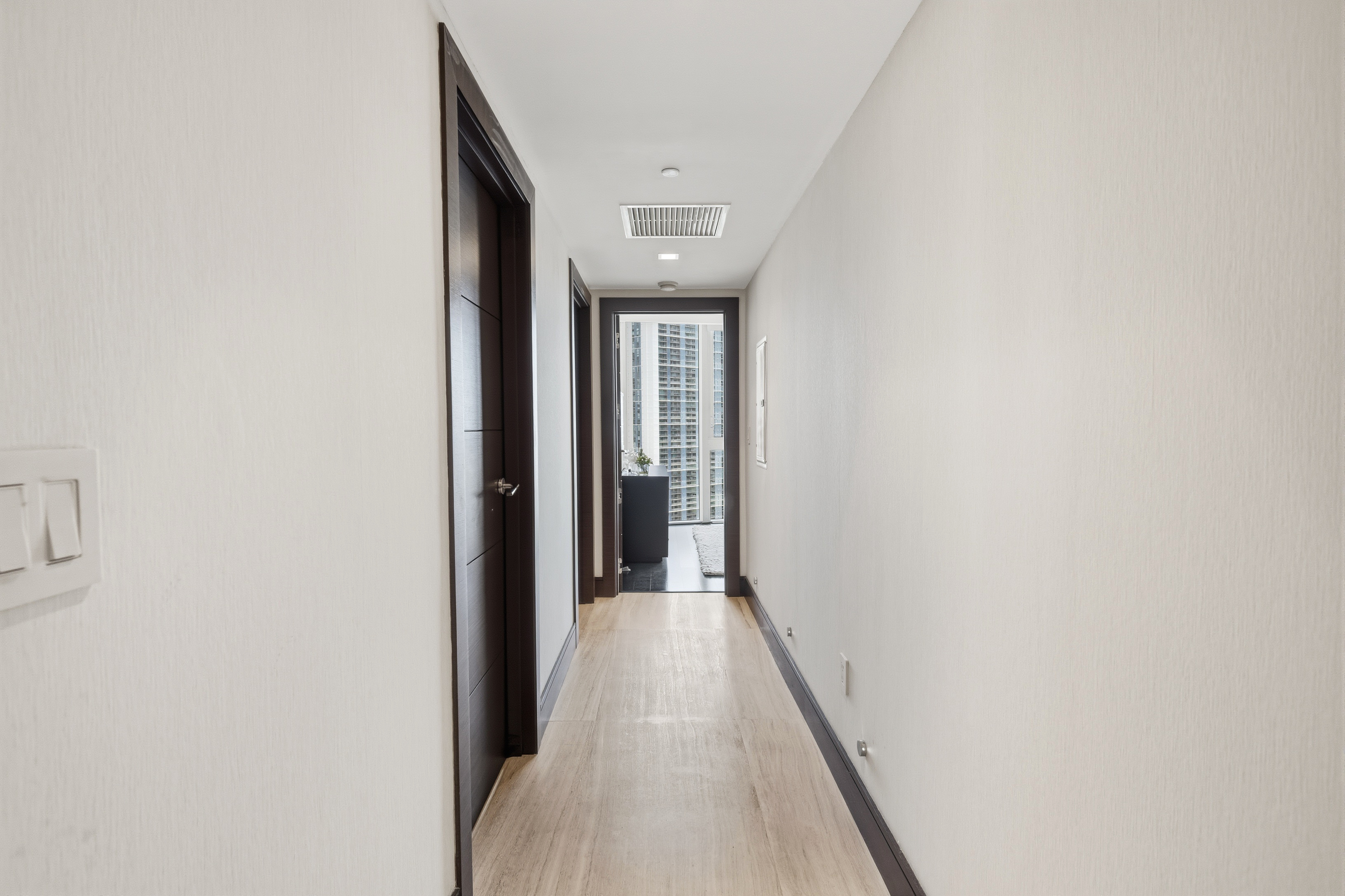  465 Brickell Ave, Miami, FL, 33131 - 物件實景