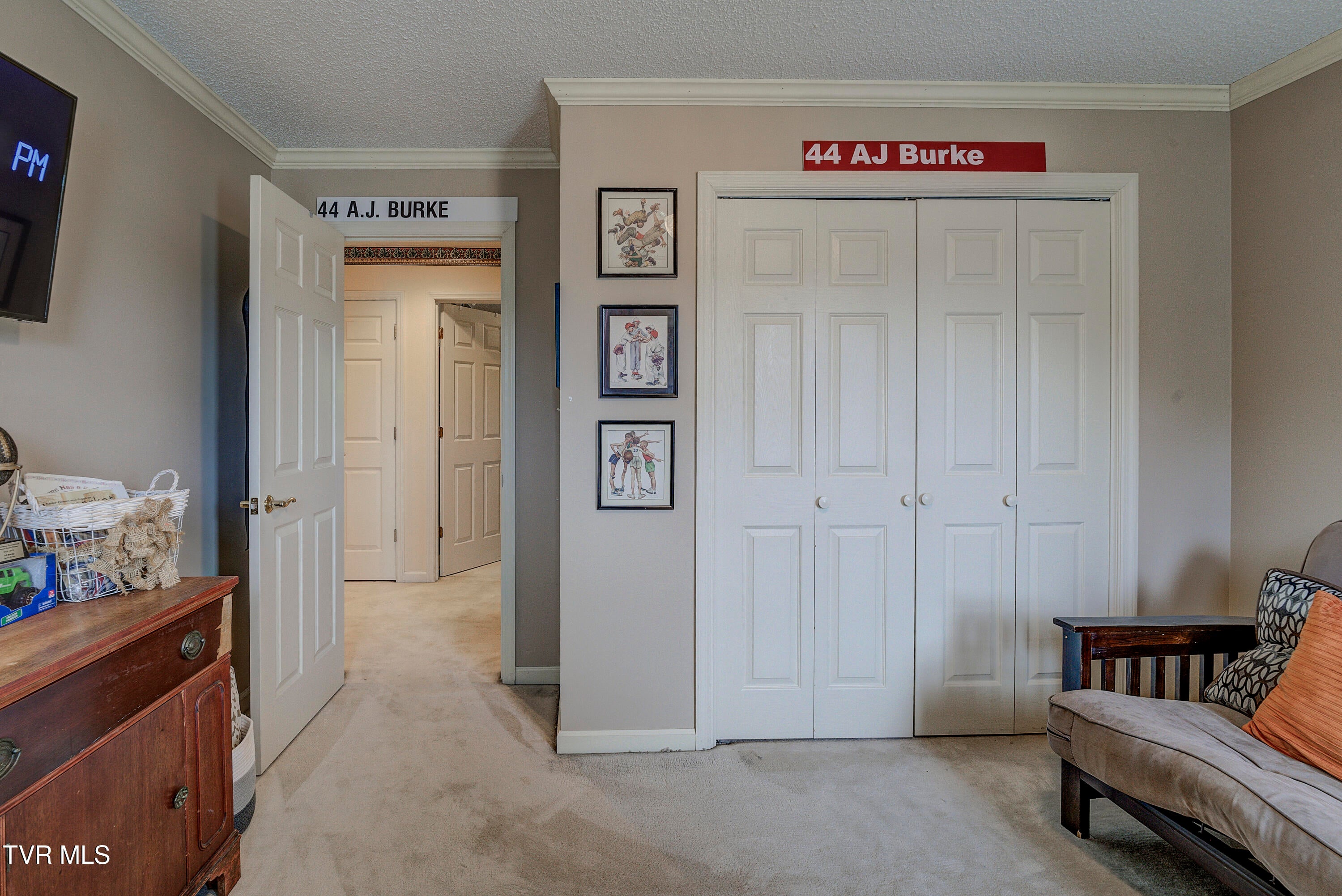 Kingsport, Tennessee, 37663, United States, 5 Bedrooms Bedrooms, ,3 BathroomsBathrooms,Residential,For Sale,1940461