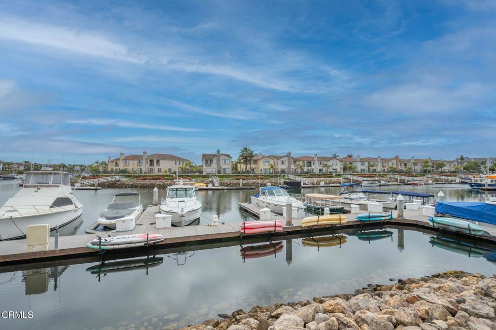 Oxnard, California, 93035, United States, 2 Bedrooms Bedrooms, ,3 BathroomsBathrooms,Residential,For Sale,1982158