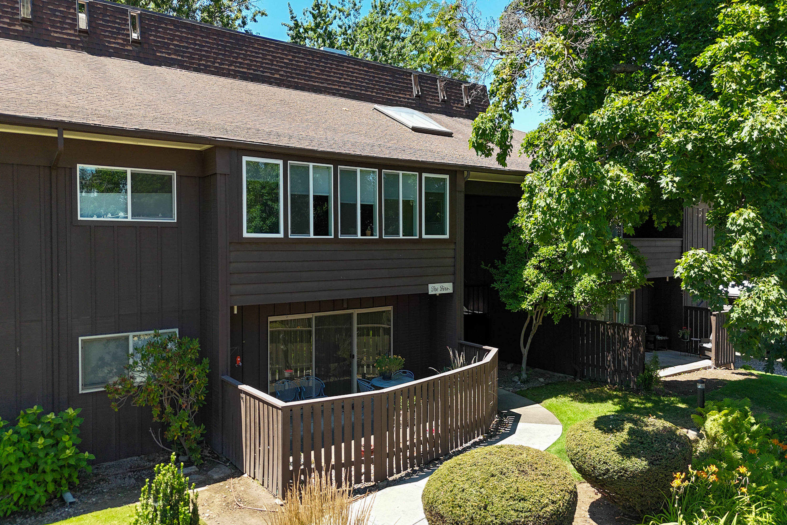  364 Catherine St Unit F-11 - 物件實景