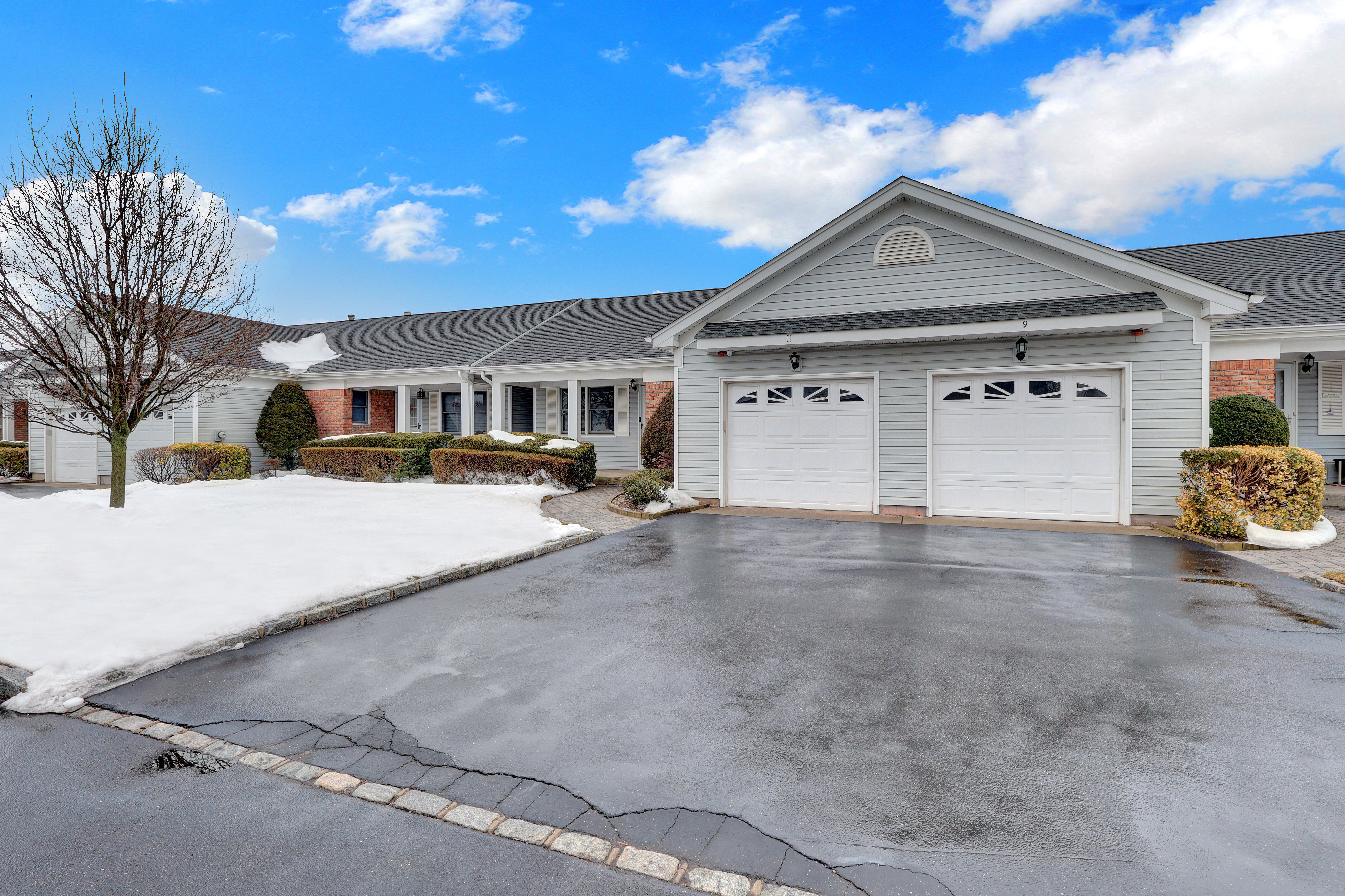  11 Primrose Lane, North Babylon, NY, 11703 - 物件實景