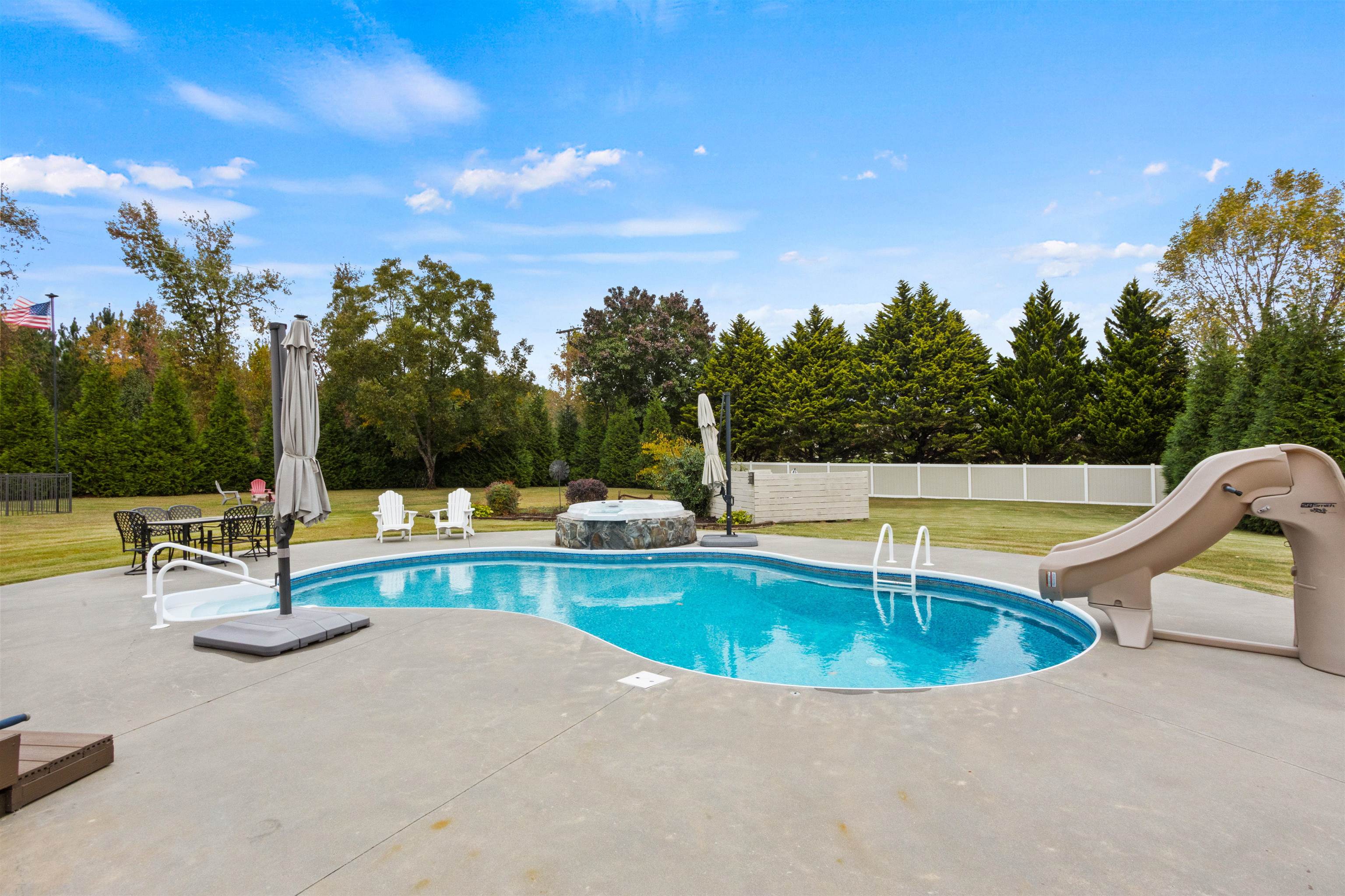 Boiling Springs, South Carolina, 29316, United States, 4 Bedrooms Bedrooms, ,4 BathroomsBathrooms,Residential,For Sale,2005798