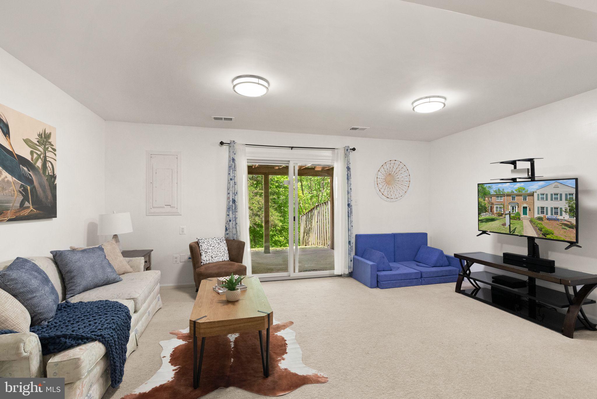 Springfield, Virginia, 22153, United States, 3 Bedrooms Bedrooms, ,3 BathroomsBathrooms,Residential,For Sale,1944963