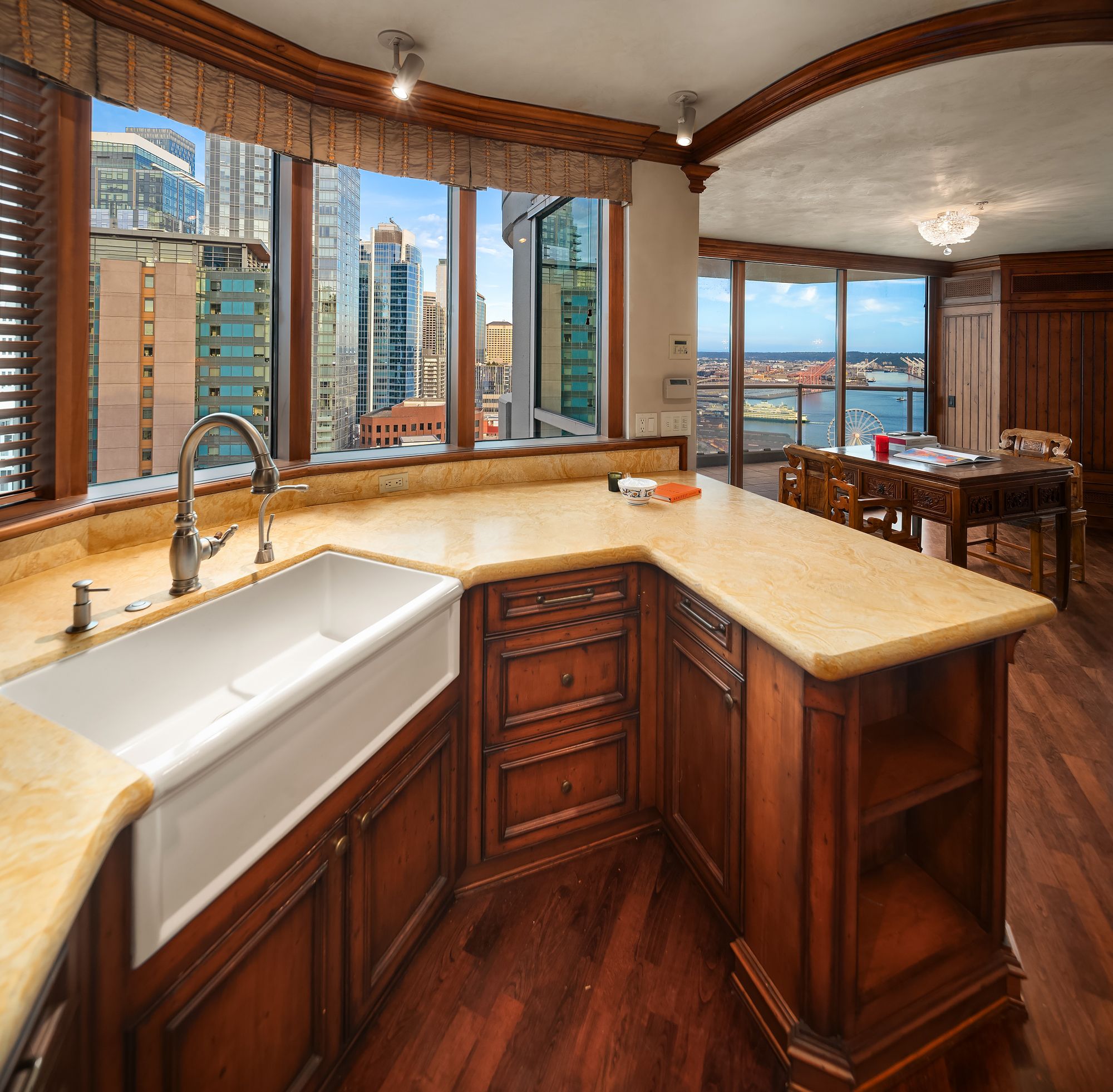  2000 1st Ave Unit #2504, Seattle, WA 98121 - 物件實景