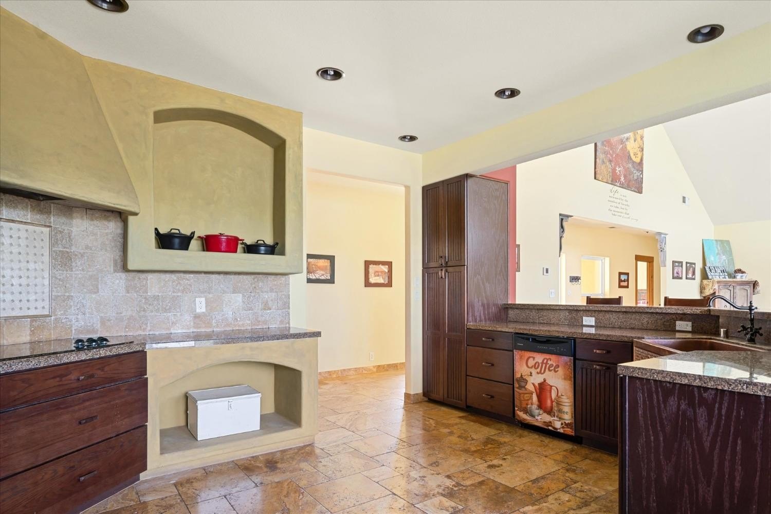 Angels Camp, California, 95222, United States, 4 Bedrooms Bedrooms, ,3 BathroomsBathrooms,Residential,For Sale,1990494