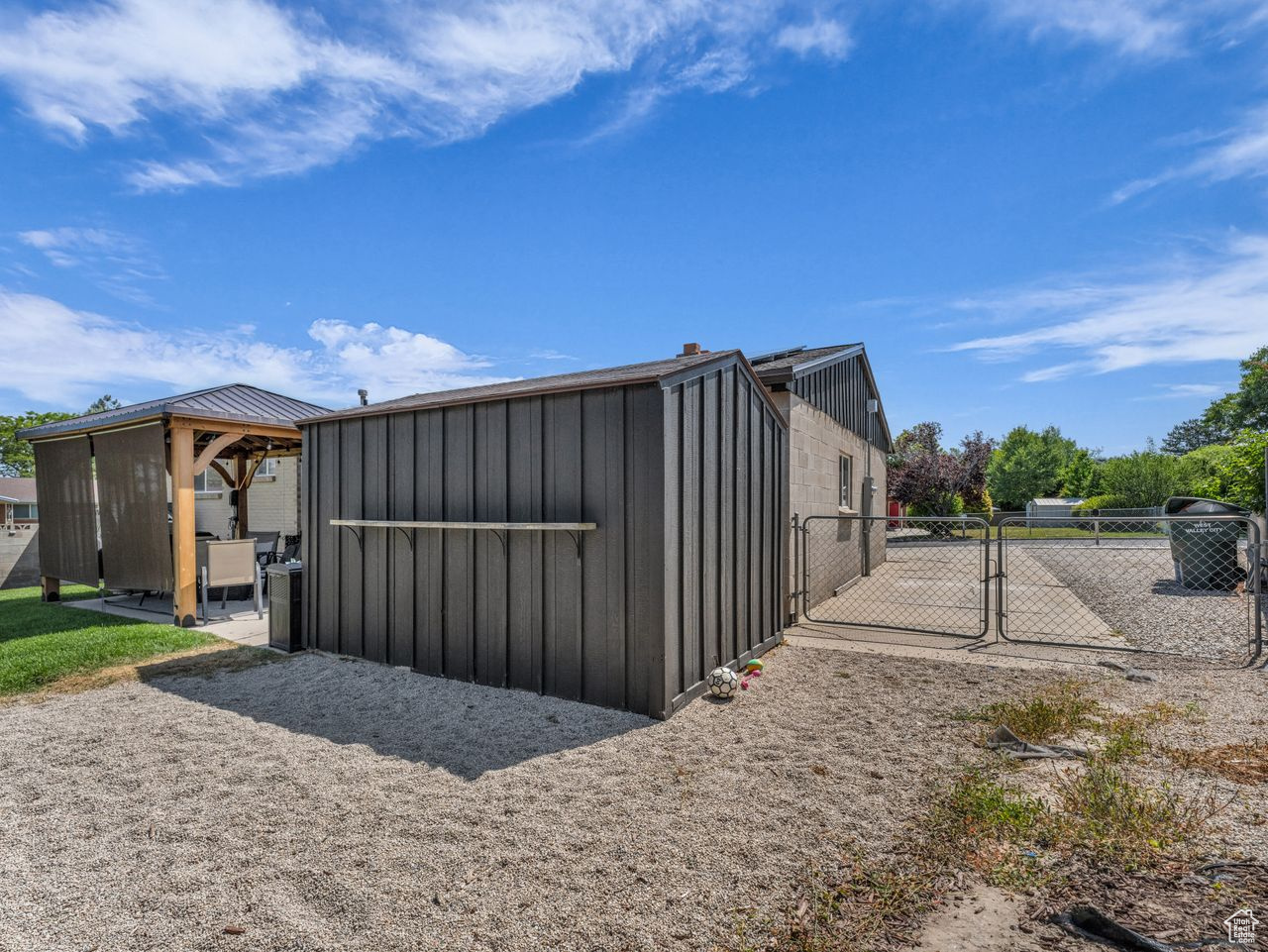 West Valley City, Utah, 84120, United States, 4 Bedrooms Bedrooms, ,2 BathroomsBathrooms,Residential,For Sale,1875752