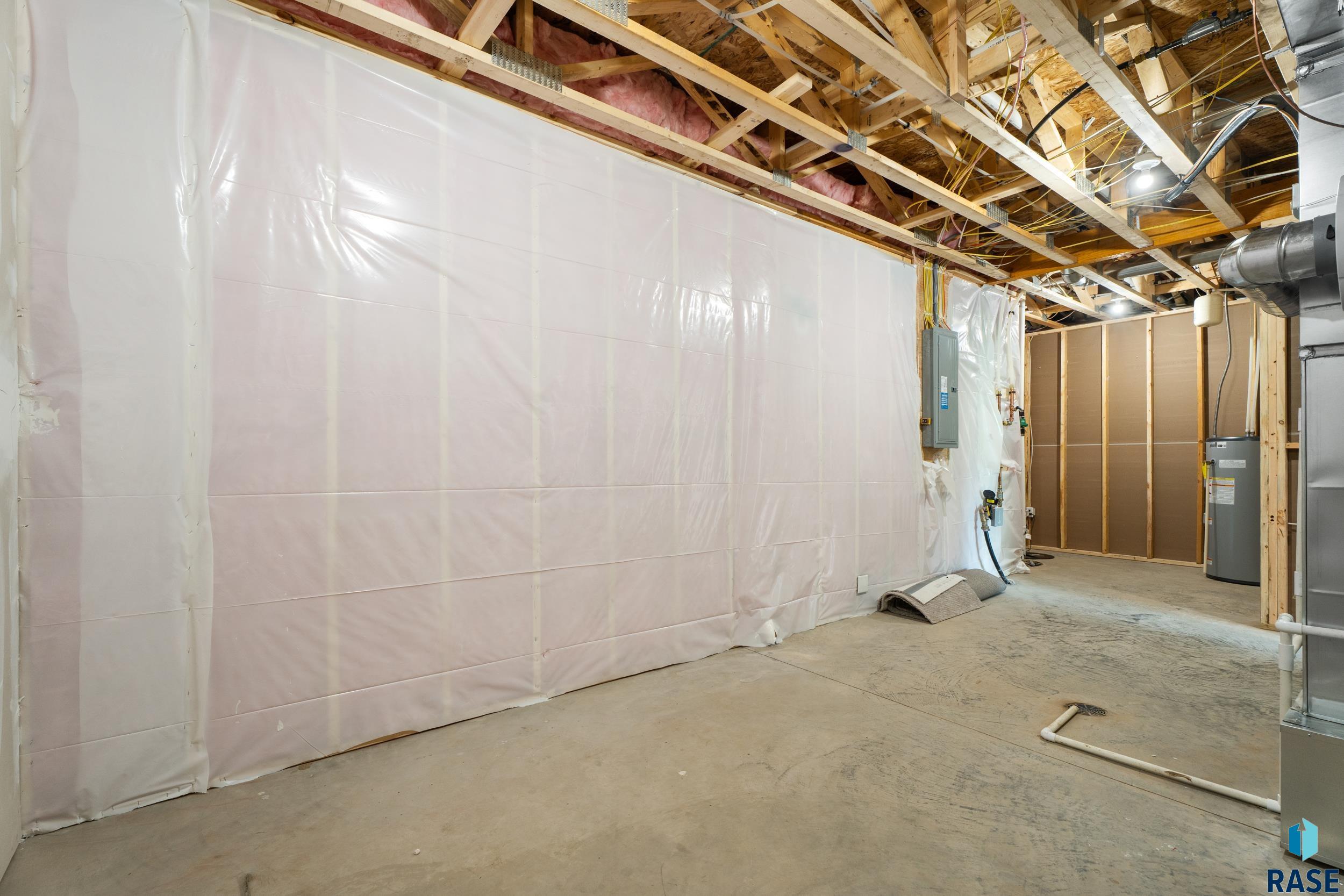 Sioux Falls, South Dakota, 57110, United States, 4 Bedrooms Bedrooms, ,2 BathroomsBathrooms,Residential,For Sale,1976702