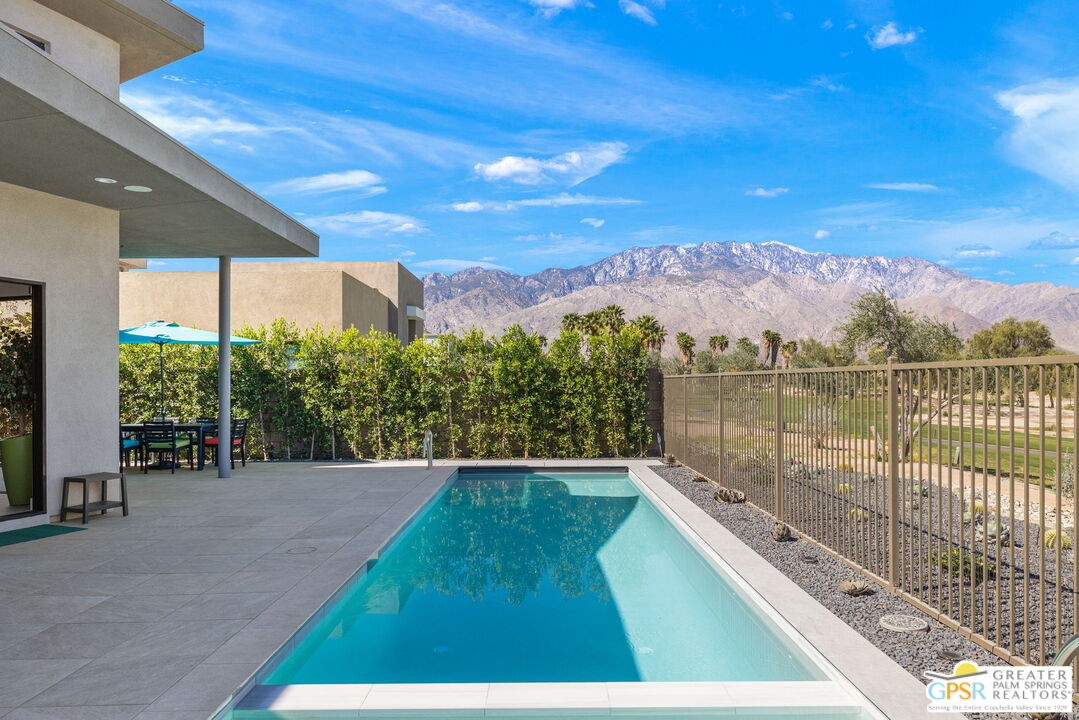 Palm Springs, California, 92262, United States, 3 Bedrooms Bedrooms, ,3 BathroomsBathrooms,Residential,For Sale,1903591