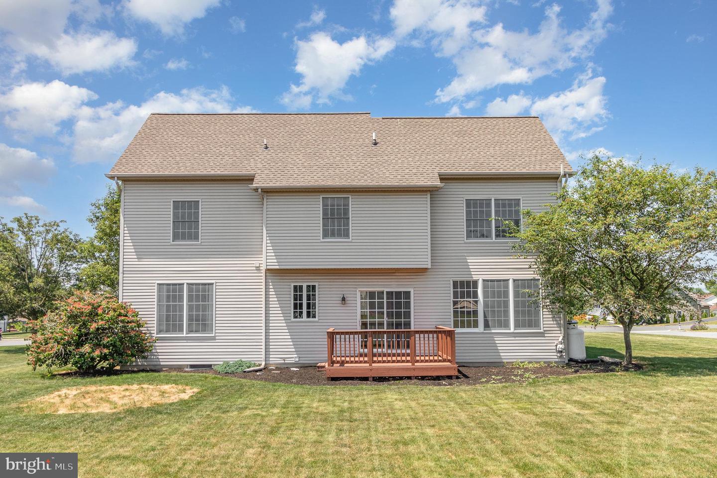 HUMMELSTOWN, Pennsylvania, 17036, United States, 4 Bedrooms Bedrooms, ,3 BathroomsBathrooms,Residential,For Sale,1974344