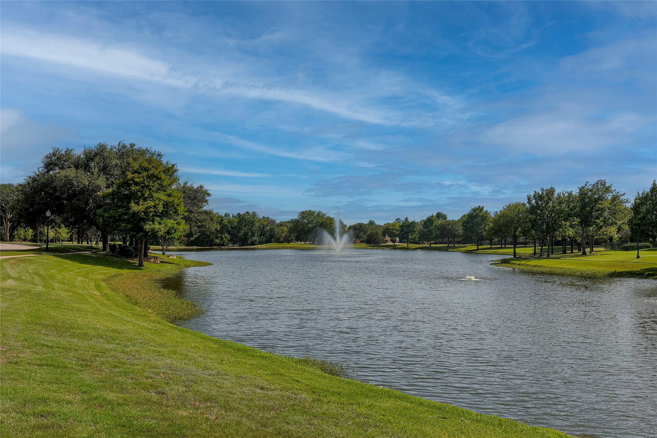 Southlake, Texas, 76092, United States, 4 Bedrooms Bedrooms, ,3 BathroomsBathrooms,Residential,For Sale,1895470