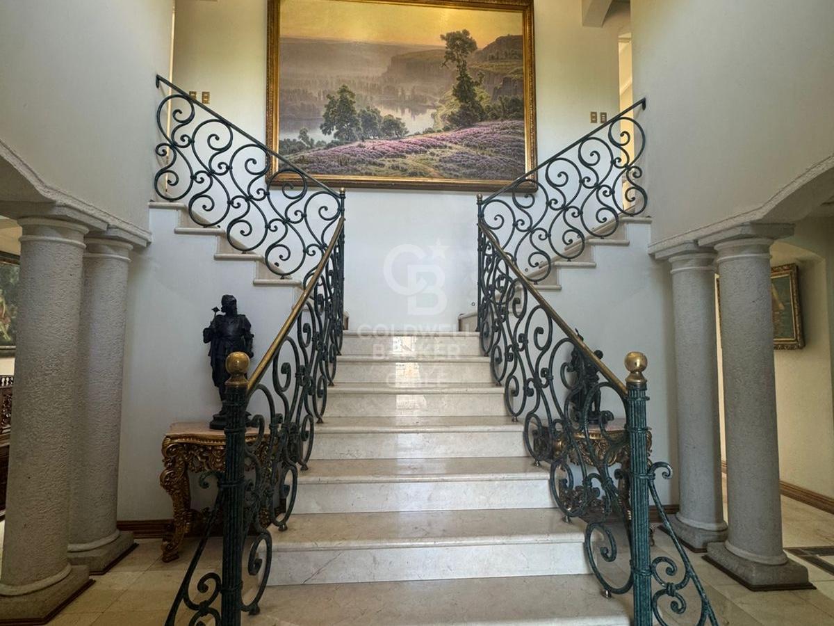Lo Barnechea, Chile, 5 Bedrooms Bedrooms, ,5 BathroomsBathrooms,Residential,For Sale,1966133