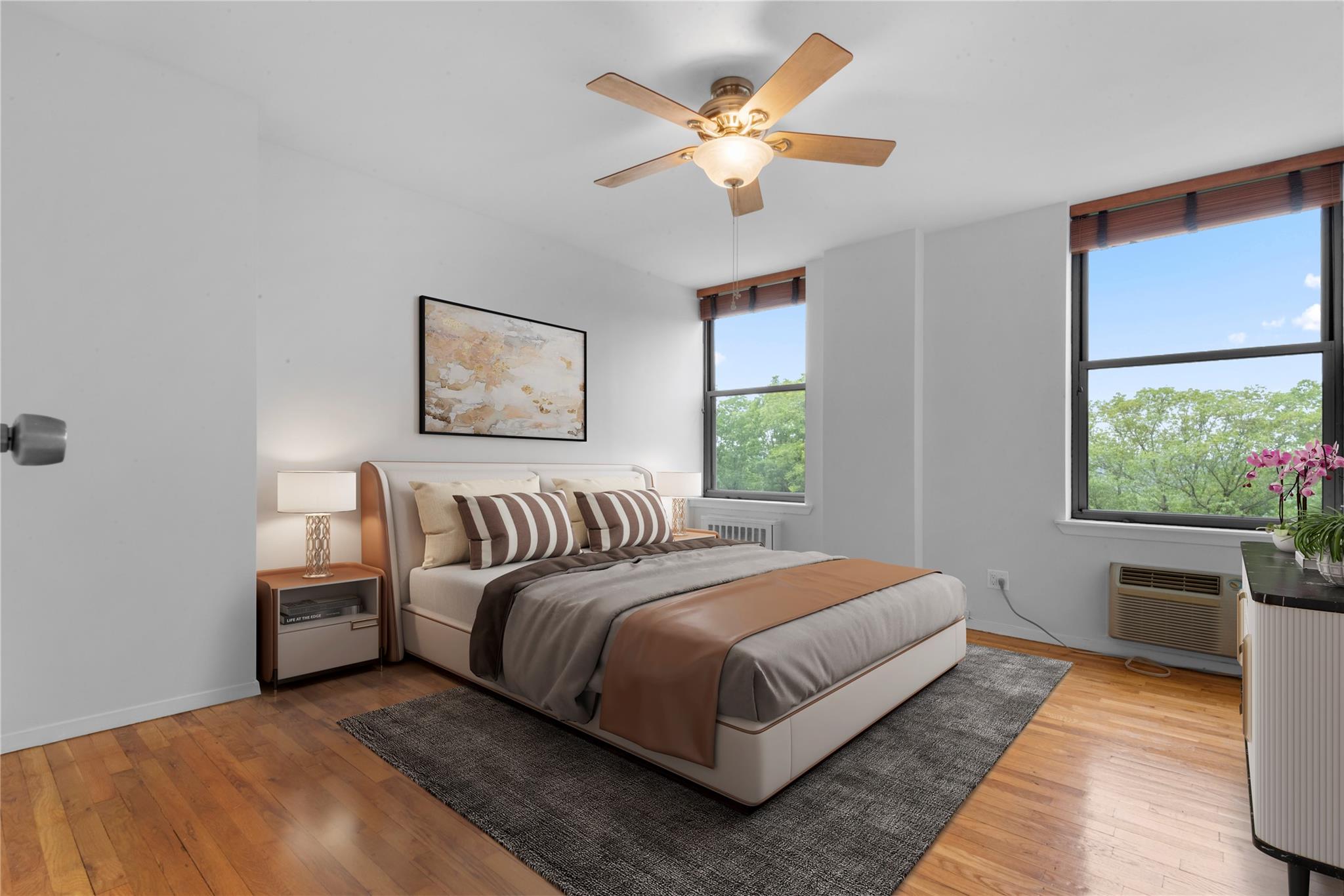 New York (Manhattan), New York, 10040, United States, 2 Bedrooms Bedrooms, ,2 BathroomsBathrooms,Residential,For Sale,1837664
