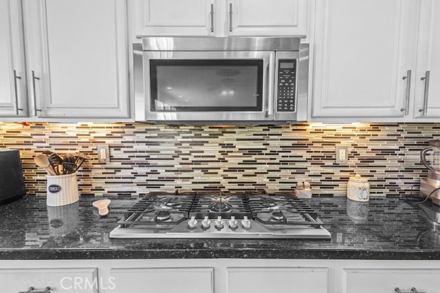 Victorville, California, 92392, United States, 4 Bedrooms Bedrooms, ,3 BathroomsBathrooms,Residential,For Sale,1977887