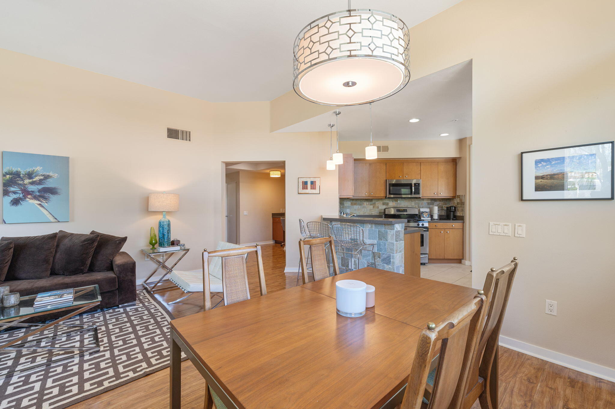 Palm Springs, California, 92264, United States, 2 Bedrooms Bedrooms, ,2 BathroomsBathrooms,Residential,For Sale,1901063