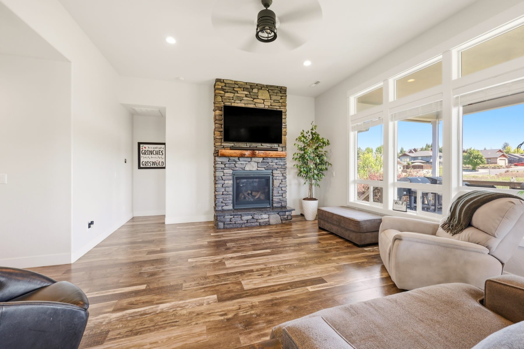  37 Terra Linda Court Eagle Point, OR 97524 - 物件實景