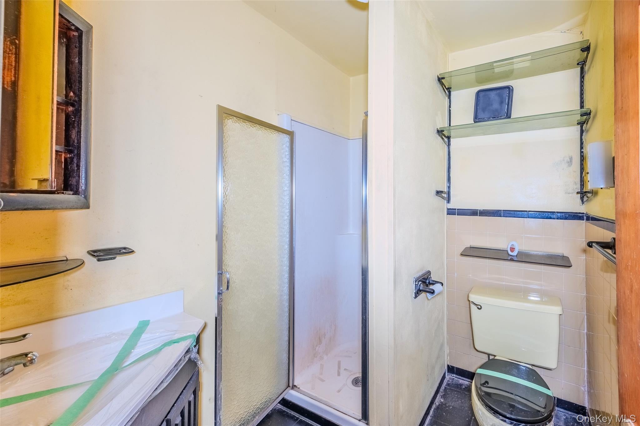 Islip Terrace, New York, 11752, United States, 3 Bedrooms Bedrooms, ,2 BathroomsBathrooms,Residential,For Sale,2006147