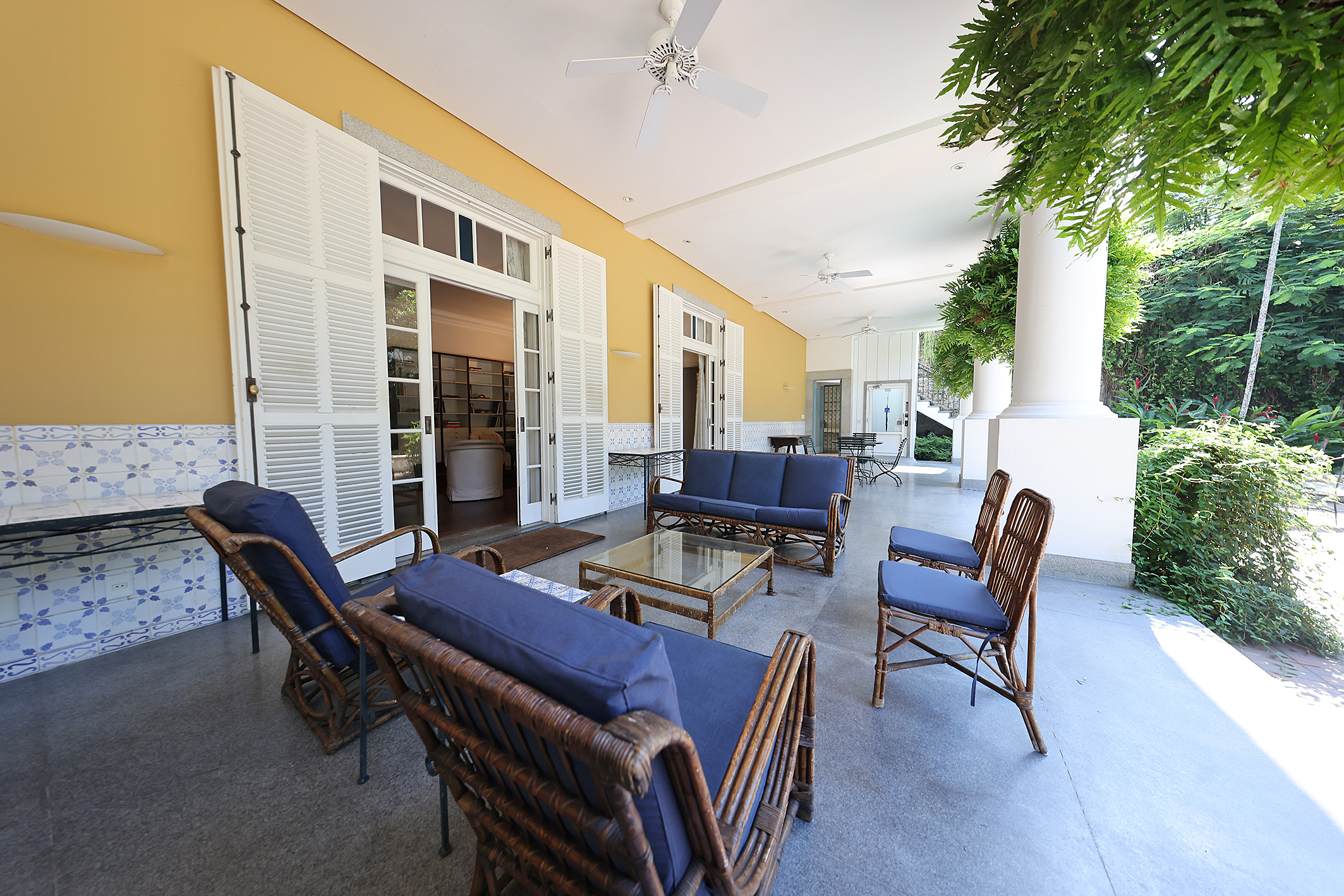  Estate surrounded by greenery with expansive grounds and amenities - 物件實景