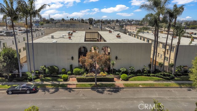 Ladera Heights, California, 90056, United States, 2 Bedrooms Bedrooms, ,3 BathroomsBathrooms,Residential,For Sale,1935924
