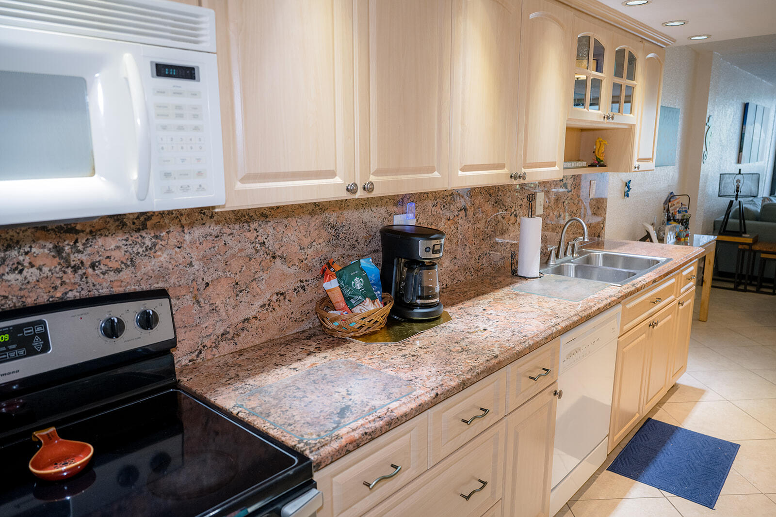 KEY LARGO, Florida, 33037, United States, 2 Bedrooms Bedrooms, ,2 BathroomsBathrooms,Residential,For Sale,1891316