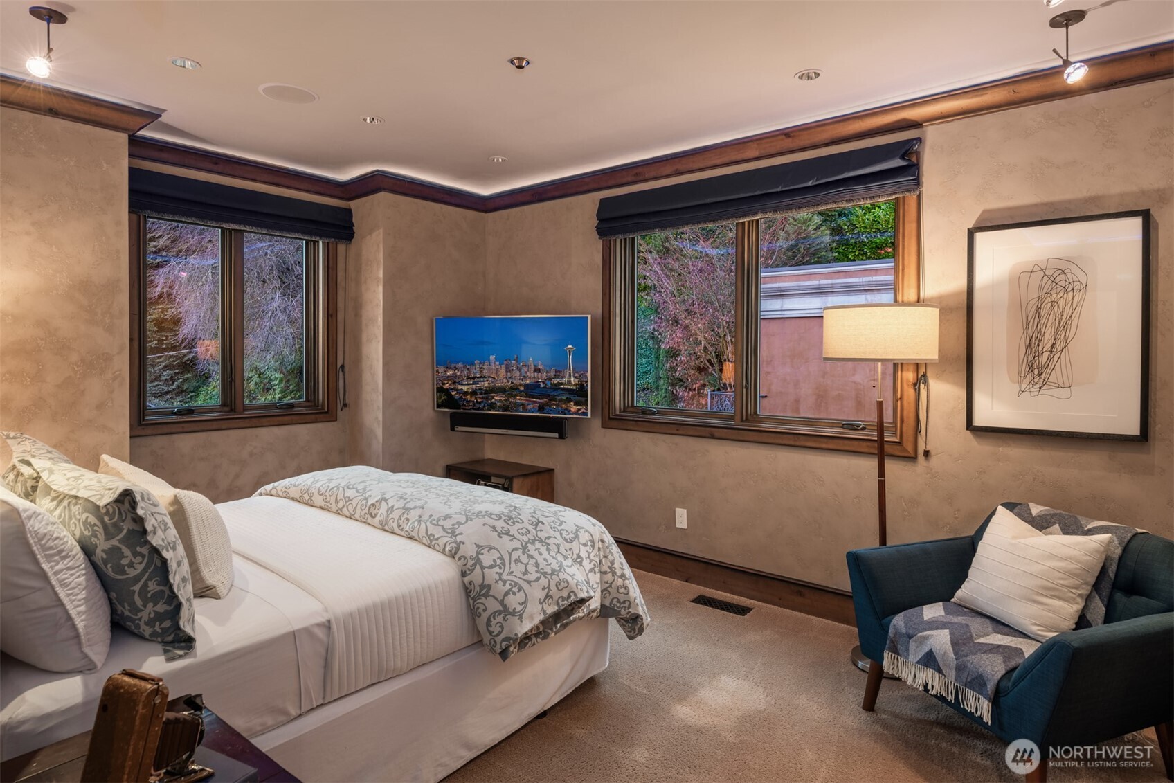 Mercer Island, Washington, 98040, United States, 3 Bedrooms Bedrooms, ,3 BathroomsBathrooms,Residential,For Sale,1729957