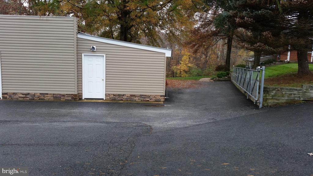 Stafford, Virginia, 22556, United States, 3 Bedrooms Bedrooms, ,2 BathroomsBathrooms,Residential,For Sale,2048018