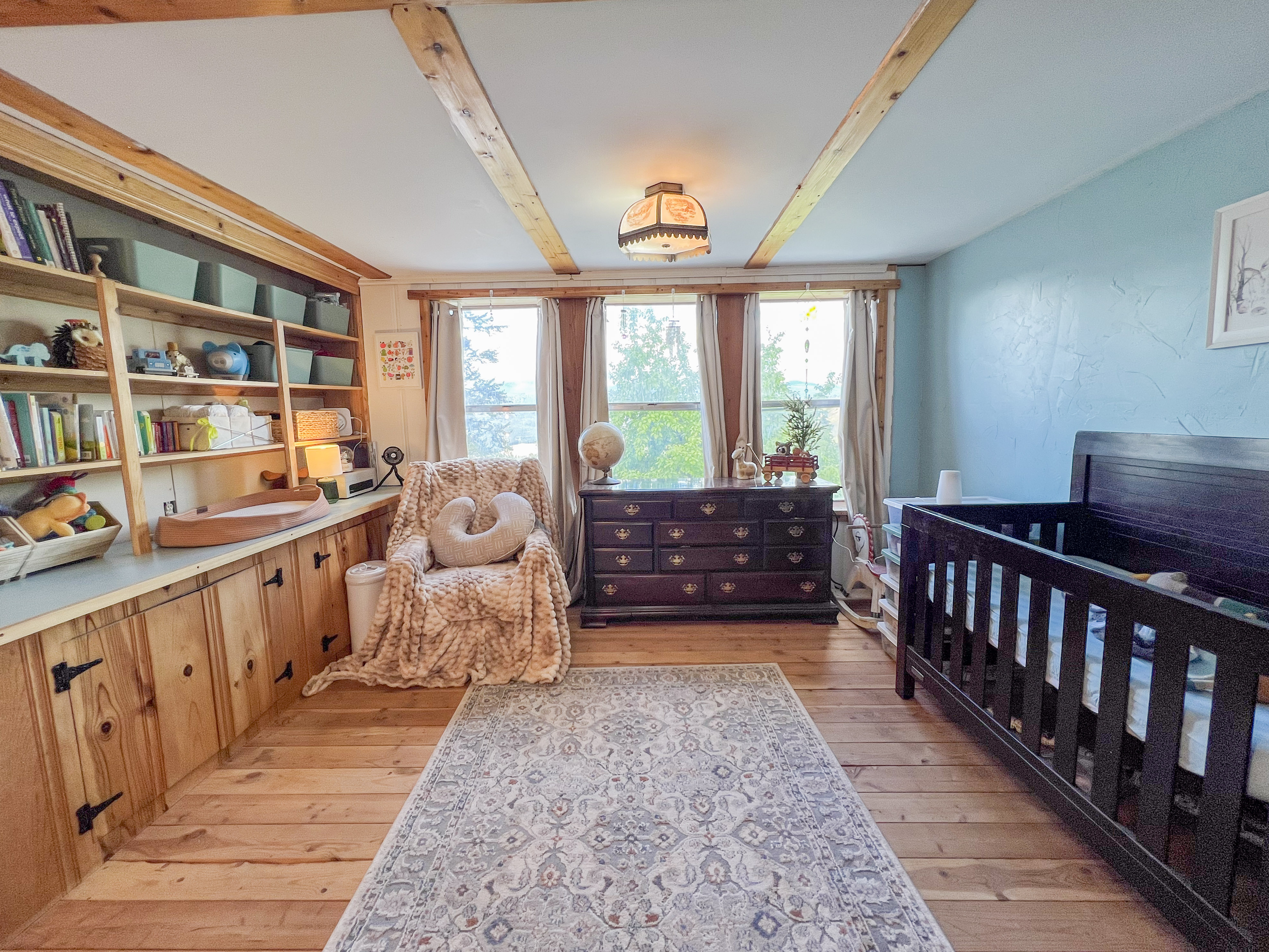 Kettle Falls, Washington, 99141, United States, 3 Bedrooms Bedrooms, ,2 BathroomsBathrooms,Residential,For Sale,1985709