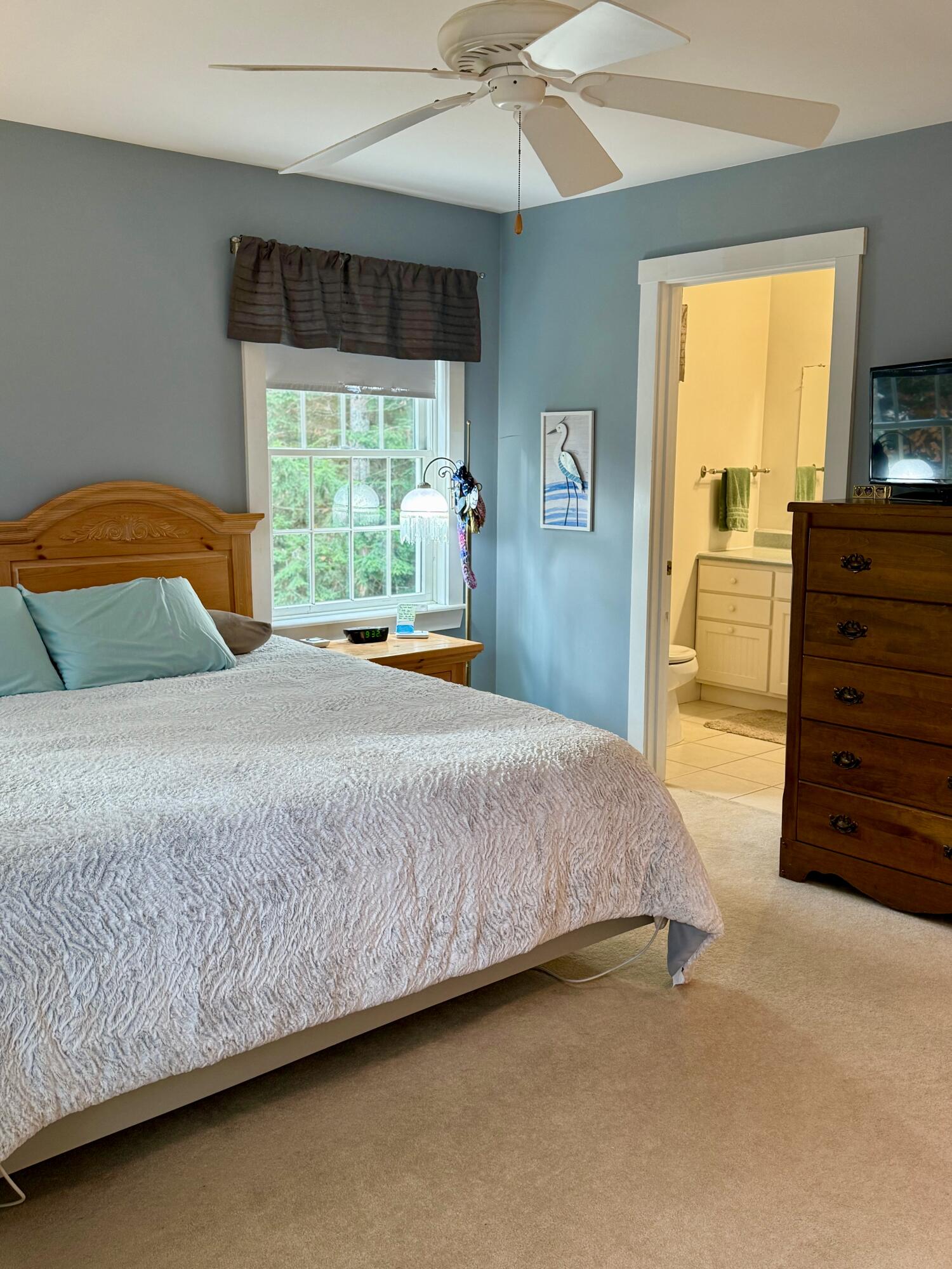 North Yarmouth, Maine, 04097, United States, 3 Bedrooms Bedrooms, ,3 BathroomsBathrooms,Residential,For Sale,1998444