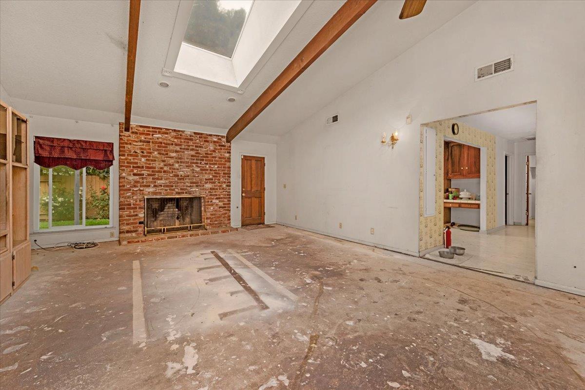 Fresno, California, 93711, United States, 3 Bedrooms Bedrooms, ,3 BathroomsBathrooms,Residential,For Sale,2001477