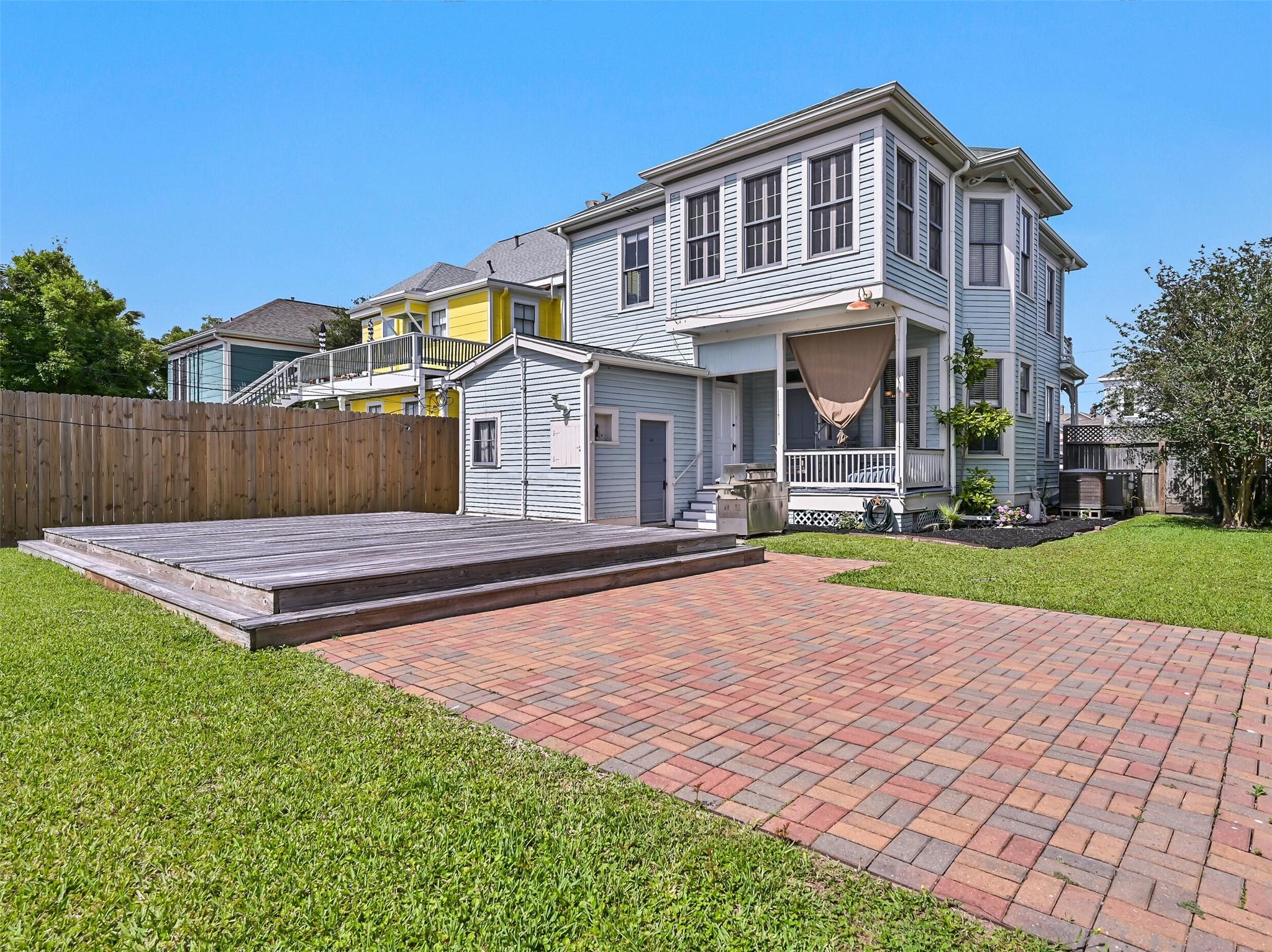 Galveston, Texas, 77550, United States, 4 Bedrooms Bedrooms, ,3 BathroomsBathrooms,Residential,For Sale,1818461