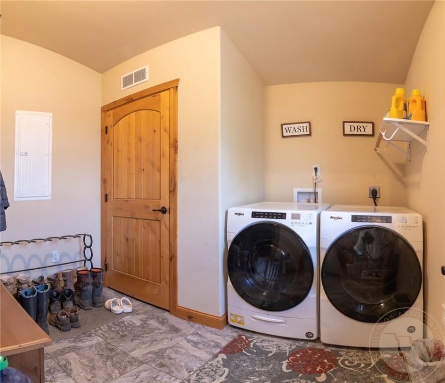 Roberts, Montana, 59070, United States, 3 Bedrooms Bedrooms, ,2 BathroomsBathrooms,Residential,For Sale,1827858
