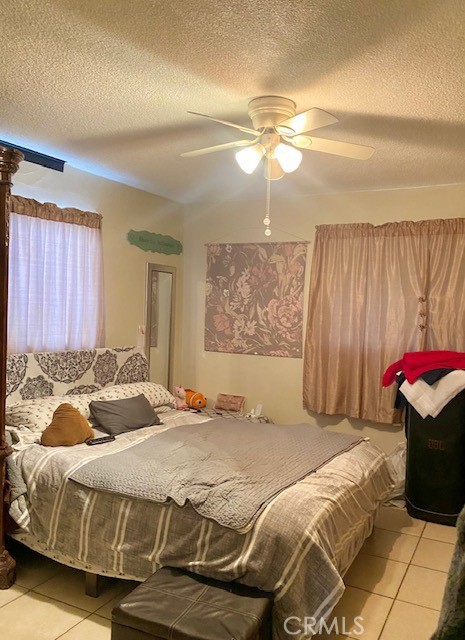 Santa Ana, California, 92703, United States, 3 Bedrooms Bedrooms, ,2 BathroomsBathrooms,Residential,For Sale,1915393