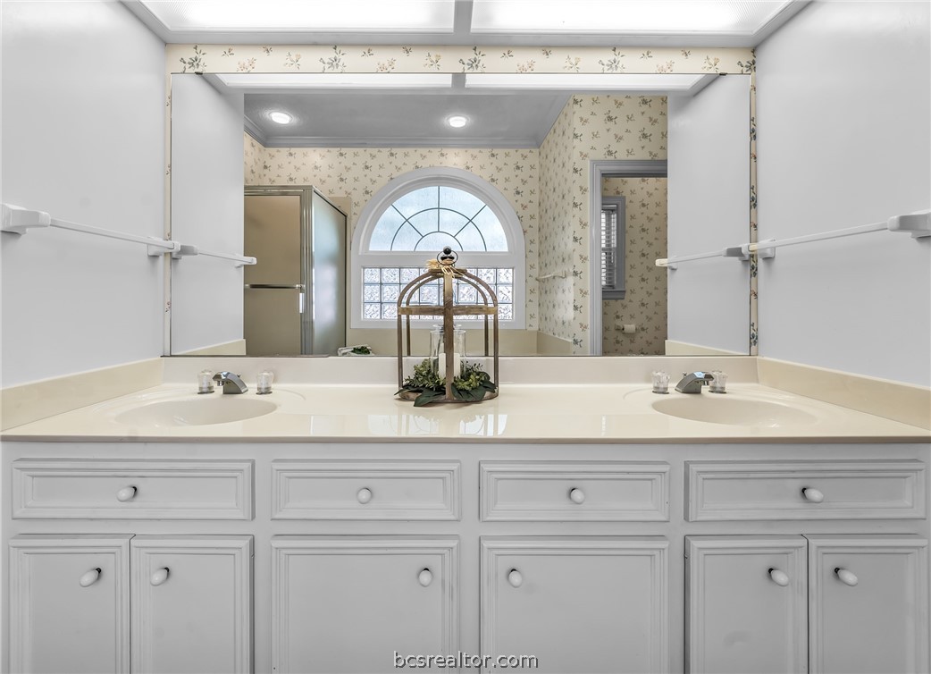 1702 Amber Ridge Drive, College Station, Texas, 77845, United States, 4 Bedrooms Bedrooms, ,4 BathroomsBathrooms,Residential,For Sale,1702 Amber Ridge Drive,1170942