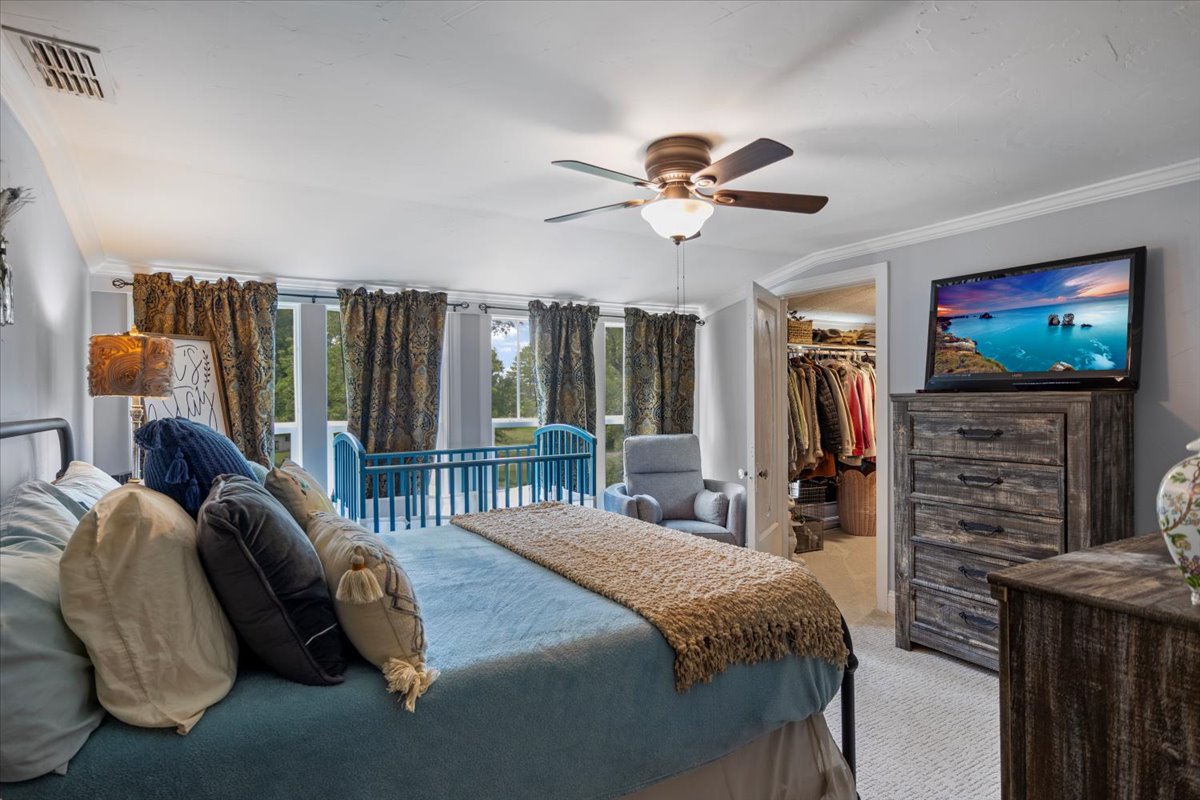 Carthage, Texas, 75633, United States, 5 Bedrooms Bedrooms, ,4 BathroomsBathrooms,Residential,For Sale,1804016