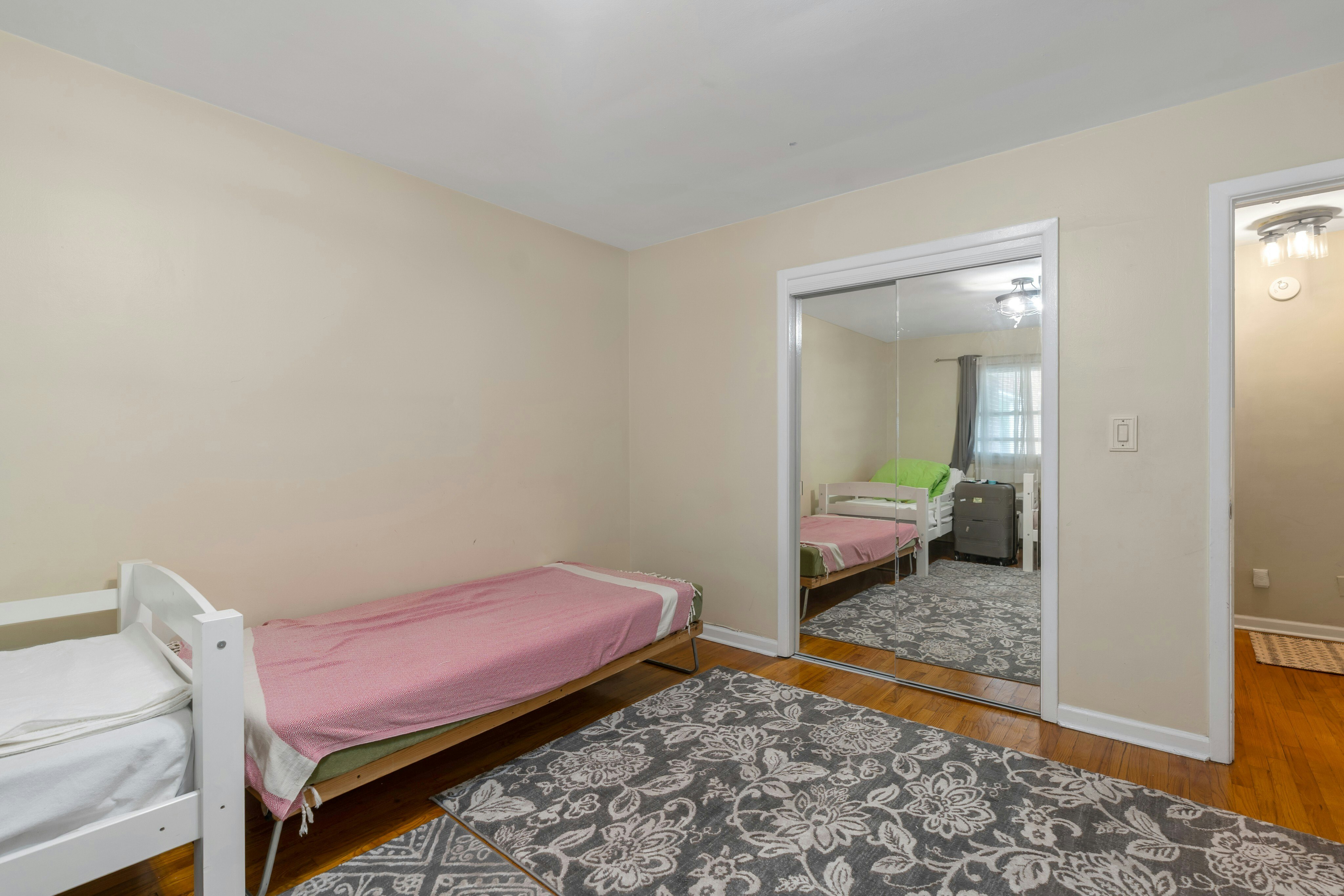  201 Oakdene Place, Cliffside Park, NJ 07010 - 物件實景