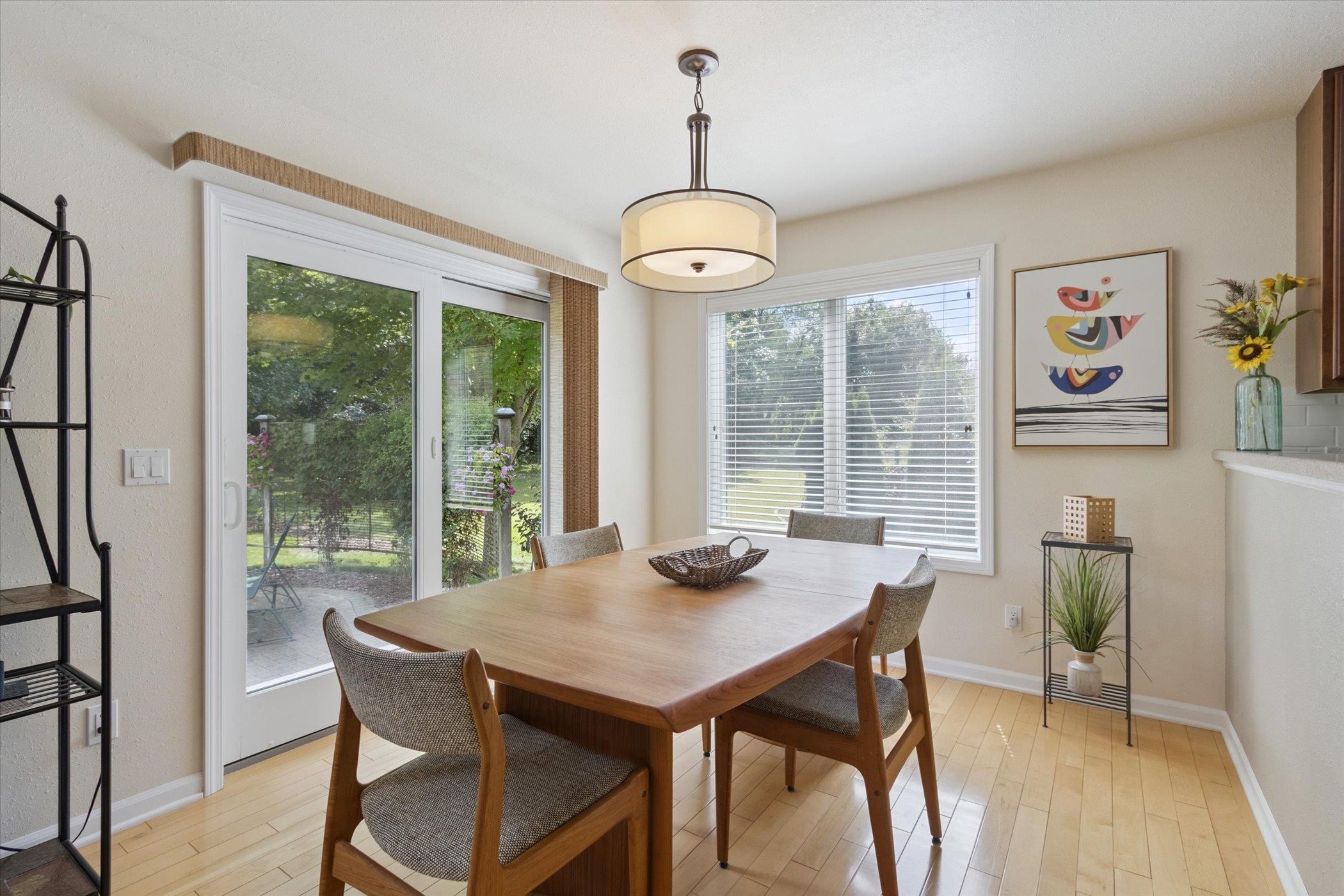 Janesville, Wisconsin, 53546, United States, 3 Bedrooms Bedrooms, ,4 BathroomsBathrooms,Residential,For Sale,1978617