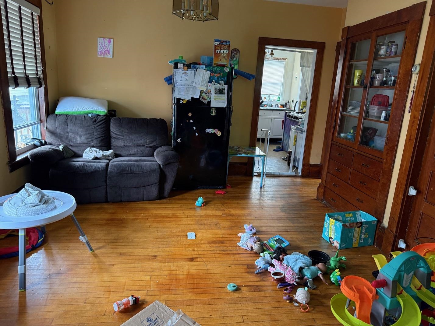 Manchester, New Hampshire, 03104, United States, ,Residential,For Sale,1955454