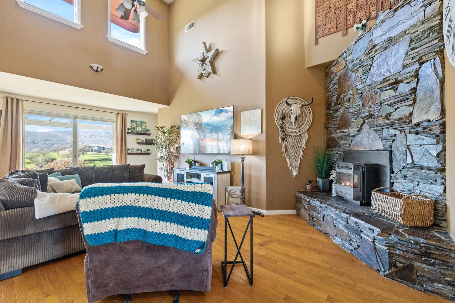 Copperopolis, California, 95228, United States, 4 Bedrooms Bedrooms, ,3 BathroomsBathrooms,Residential,For Sale,2008854