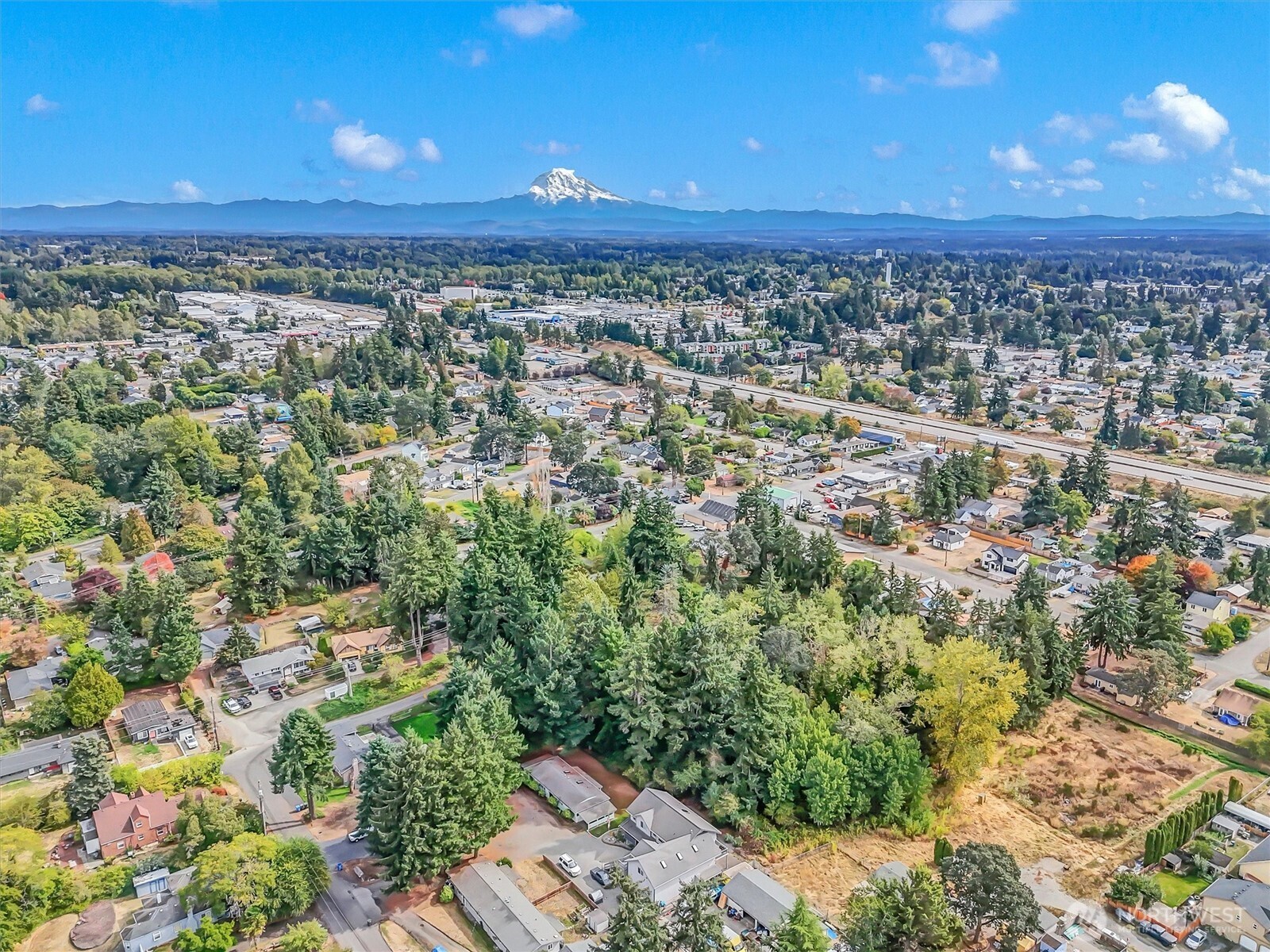 Tacoma, Washington, 98444, United States, 4 Bedrooms Bedrooms, ,4 BathroomsBathrooms,Residential,For Sale,1973833