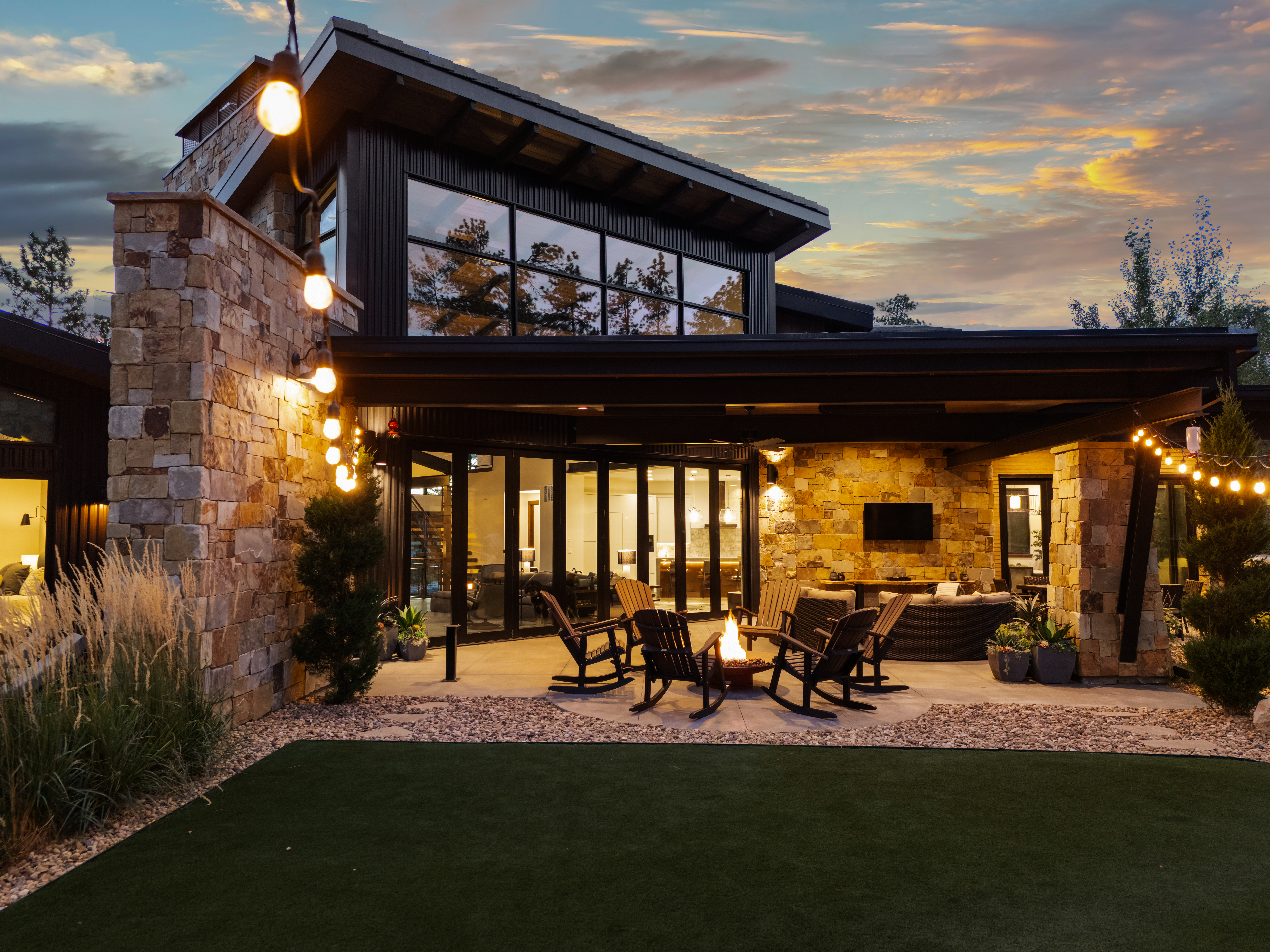  Modern One-Of-A-Kind Residence In The Coveted Village At Castle Pines Community - 物件實景
