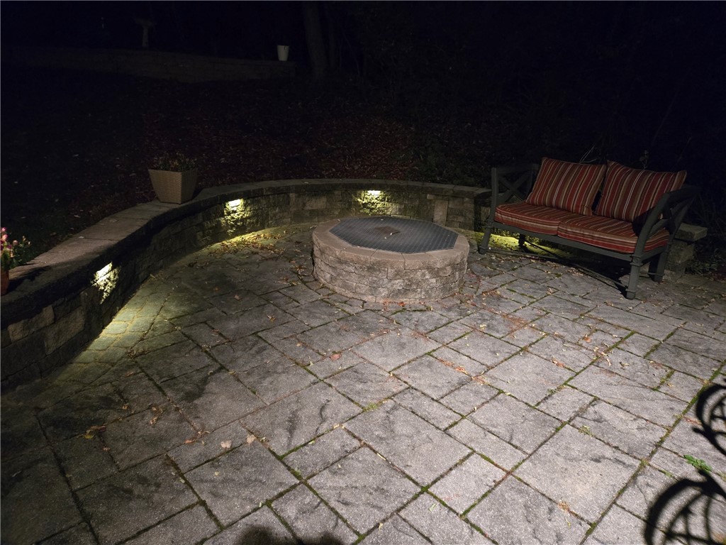 Pine Twp, Pennsylvania, 15090, United States, 4 Bedrooms Bedrooms, ,3 BathroomsBathrooms,Residential,For Sale,1987871