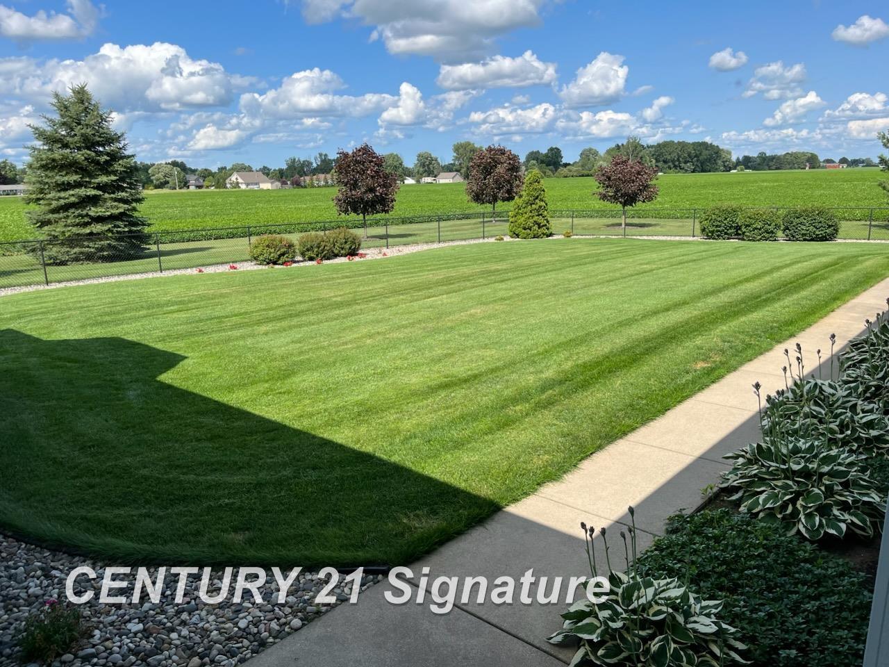 Freeland, Michigan, 48623, United States, 5 Bedrooms Bedrooms, ,4 BathroomsBathrooms,Residential,For Sale,1973671