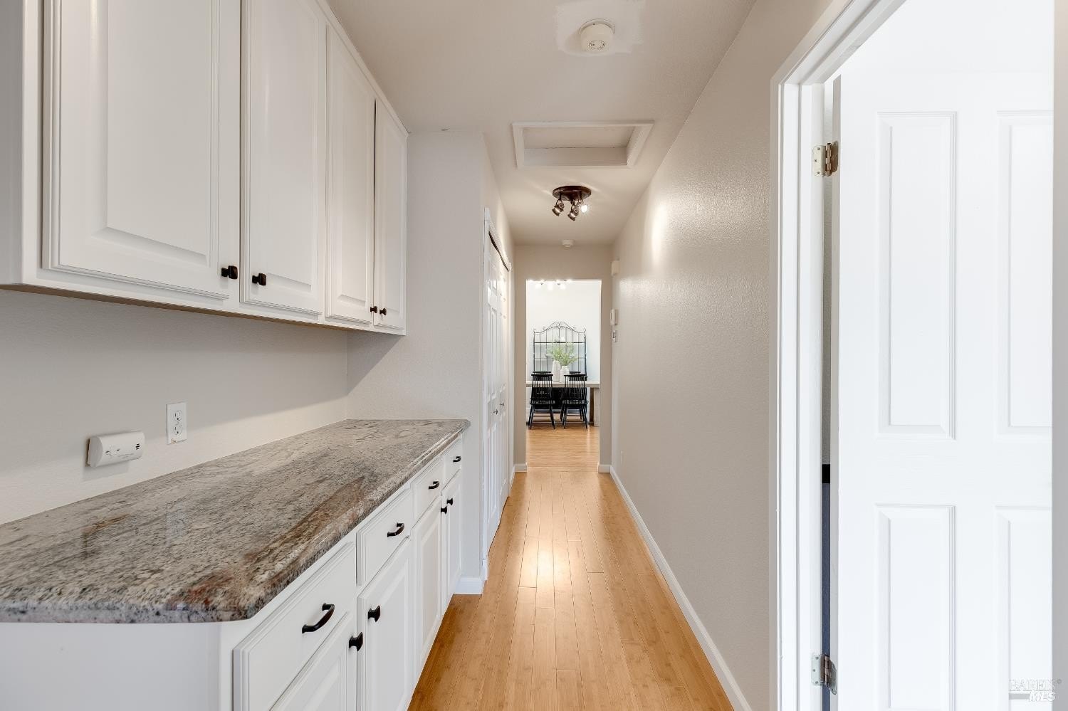 Vacaville, California, 95687, United States, 3 Bedrooms Bedrooms, ,2 BathroomsBathrooms,Residential,For Sale,1932568