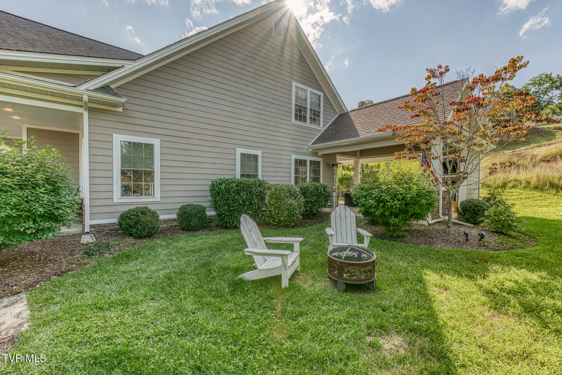 Kingsport, Tennessee, 37664, United States, 4 Bedrooms Bedrooms, ,3 BathroomsBathrooms,Residential,For Sale,1983363