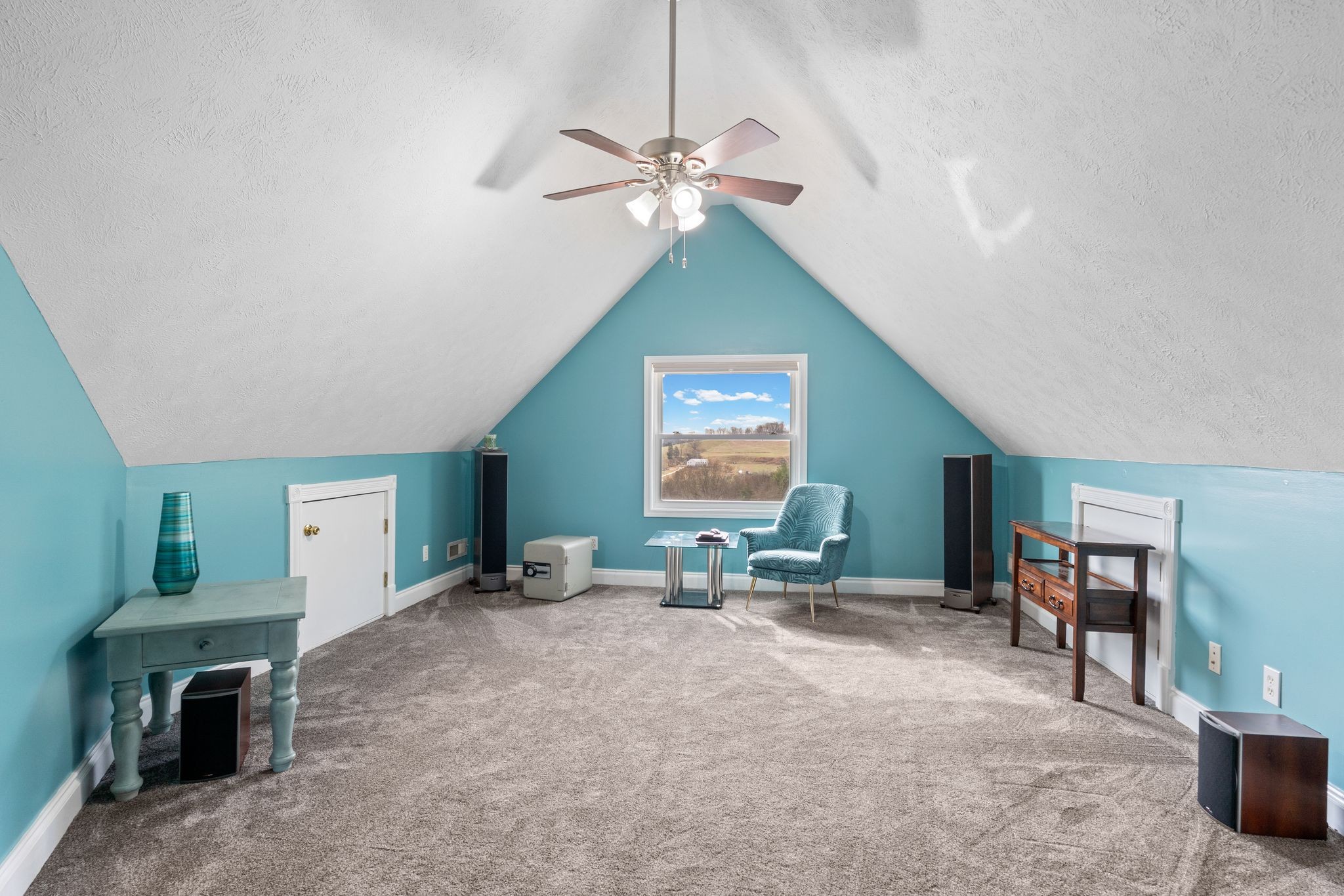 Lewisburg, Tennessee, 37091, United States, 4 Bedrooms Bedrooms, ,3 BathroomsBathrooms,Residential,For Sale,1999662