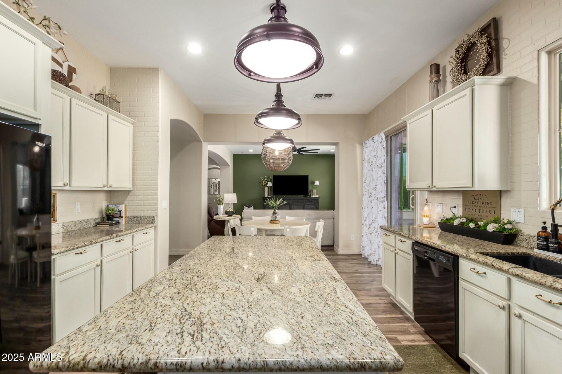 Gilbert, Arizona, 85297, United States, 4 Bedrooms Bedrooms, ,Residential,For Sale,1744665