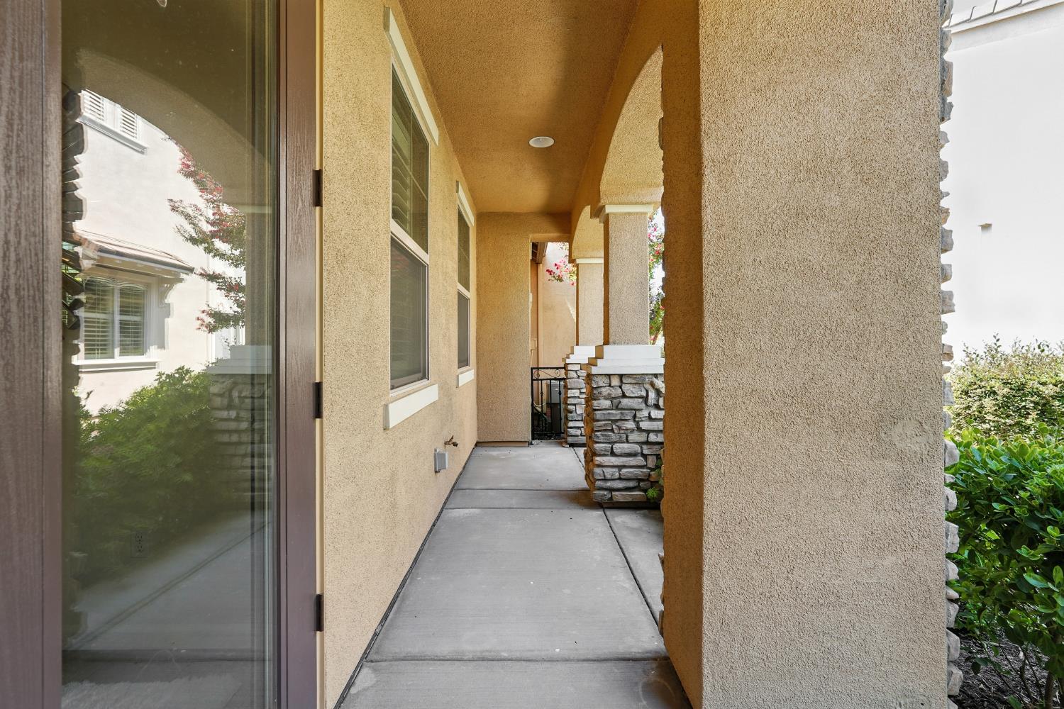 Roseville, California, 95747, United States, 2 Bedrooms Bedrooms, ,2 BathroomsBathrooms,Residential,For Sale,1918071