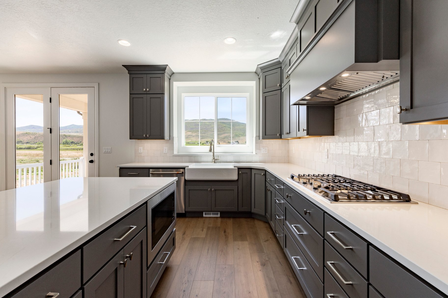  New Construction in Countryside Estates - 物件實景
